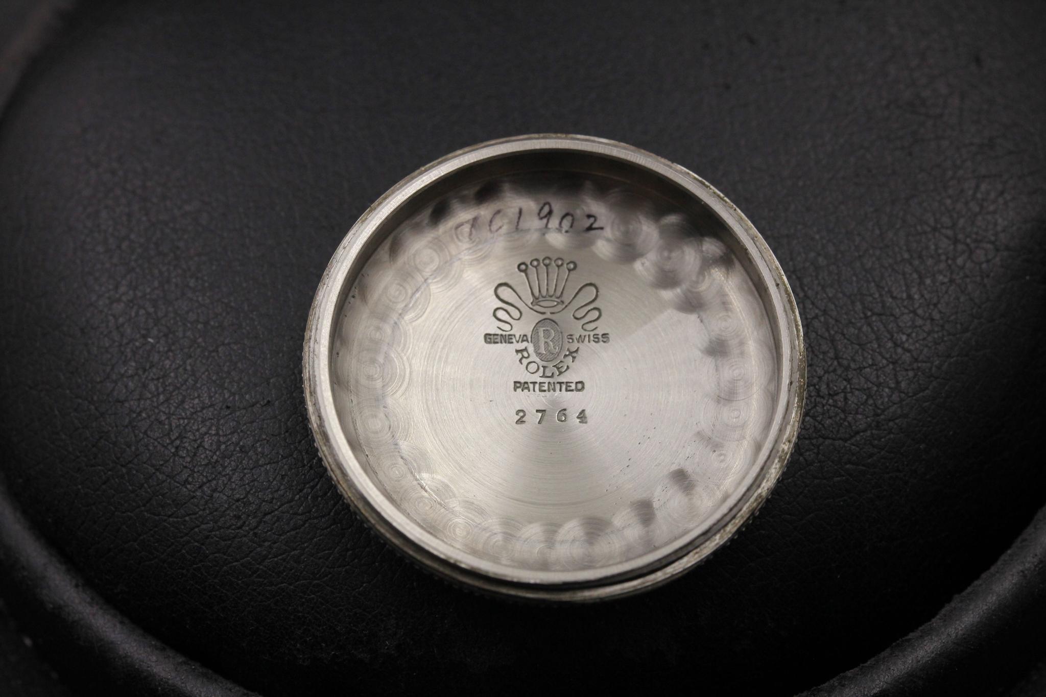 Watch Image 10