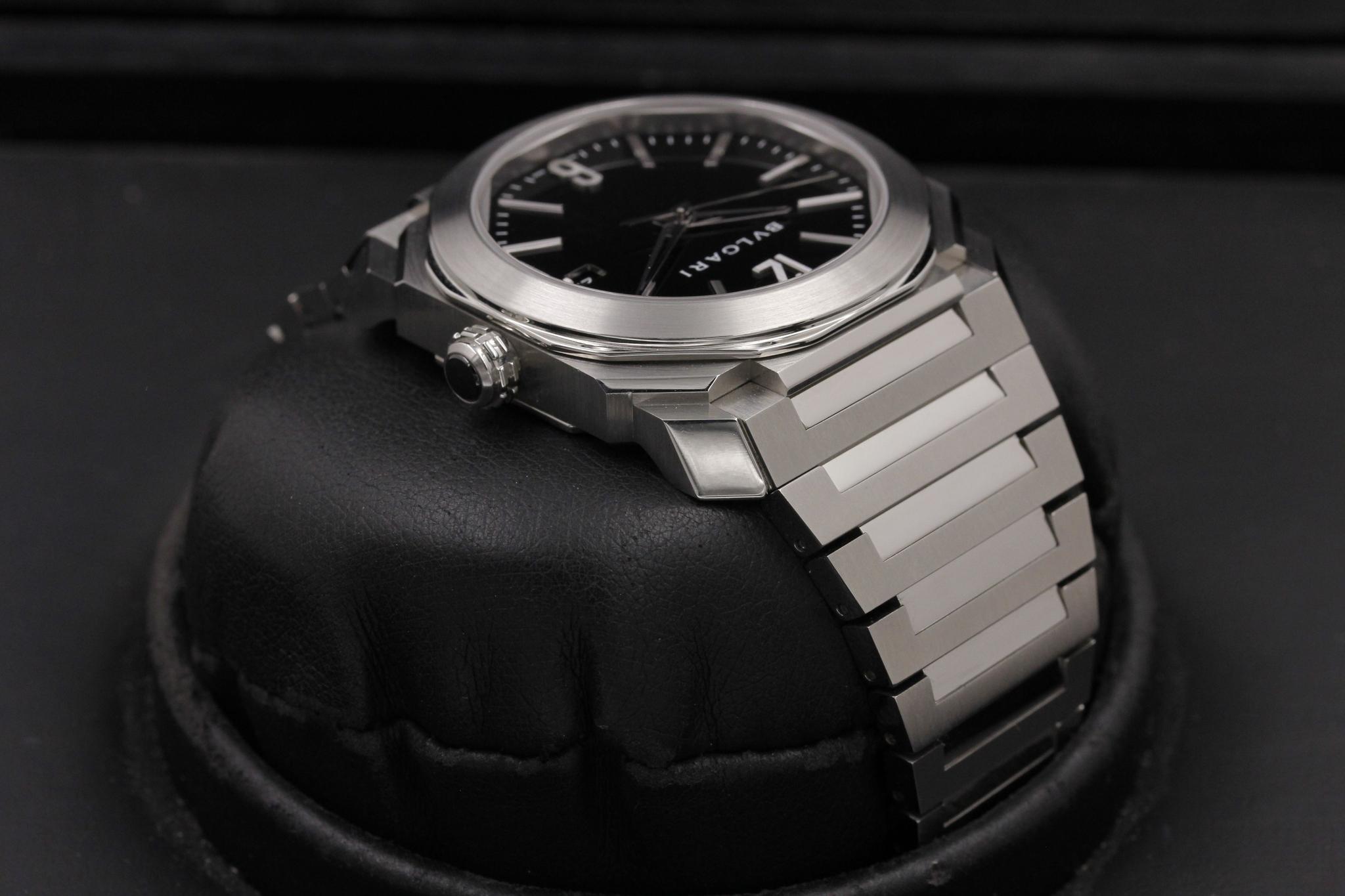 Watch Image 4