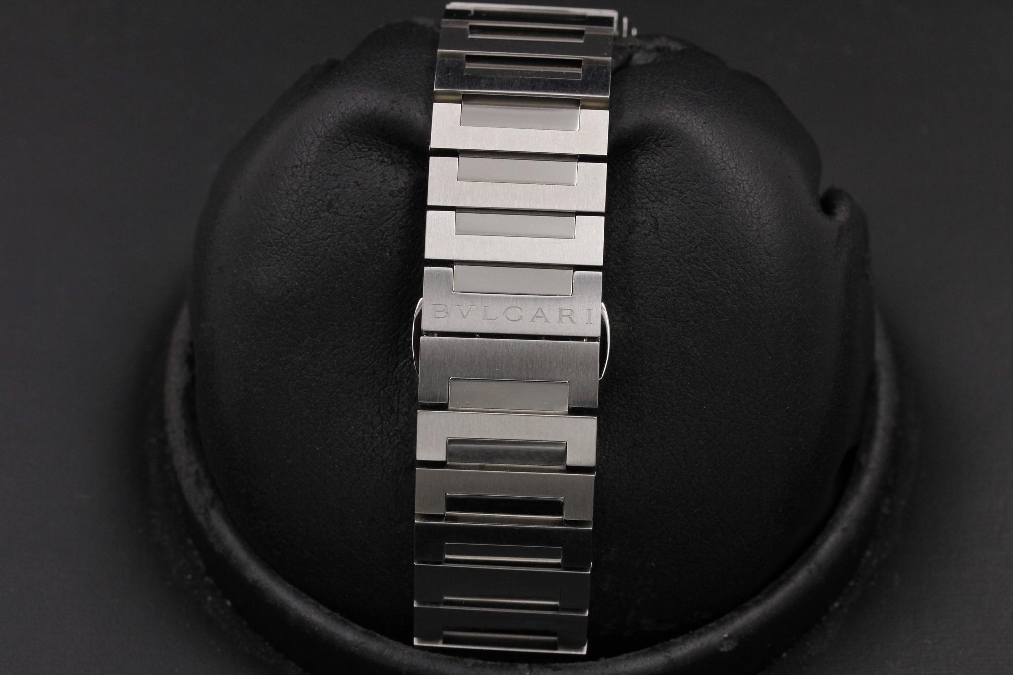 Watch Image 8