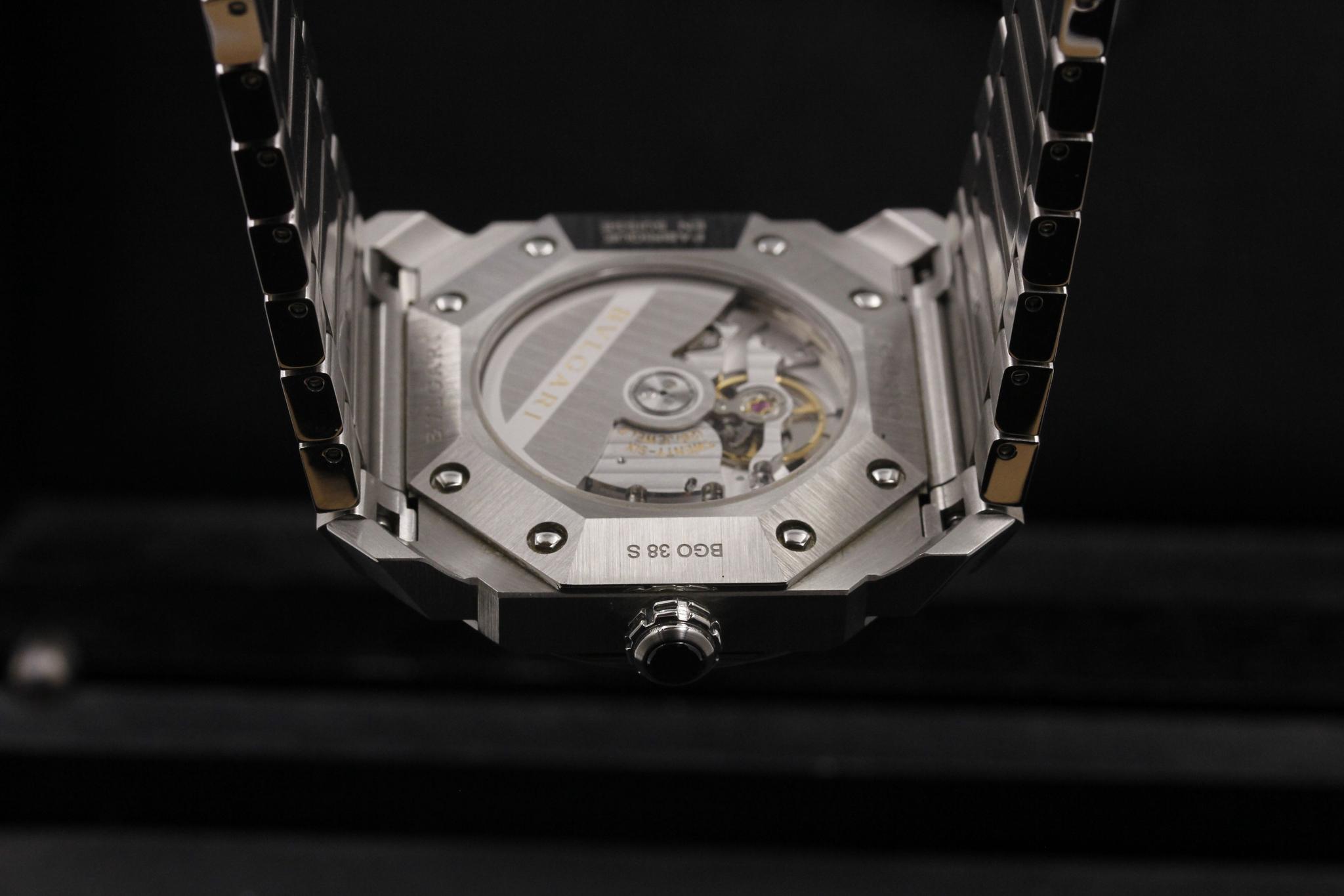 Watch Image 7