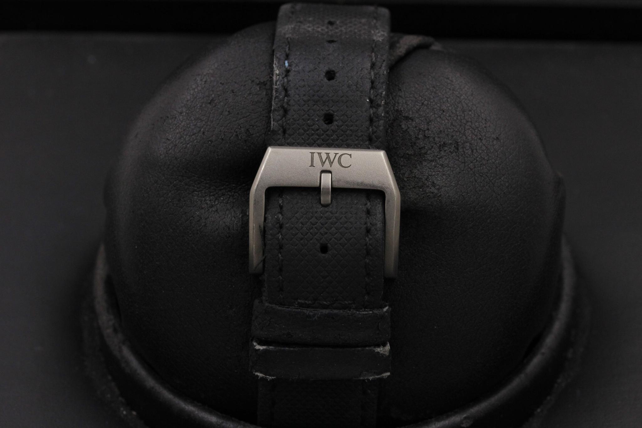 Watch Image 8