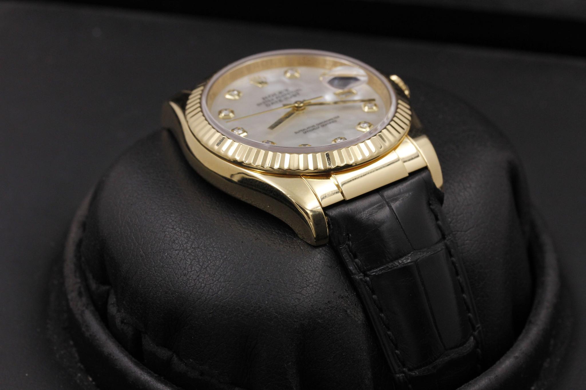 Watch Image 6