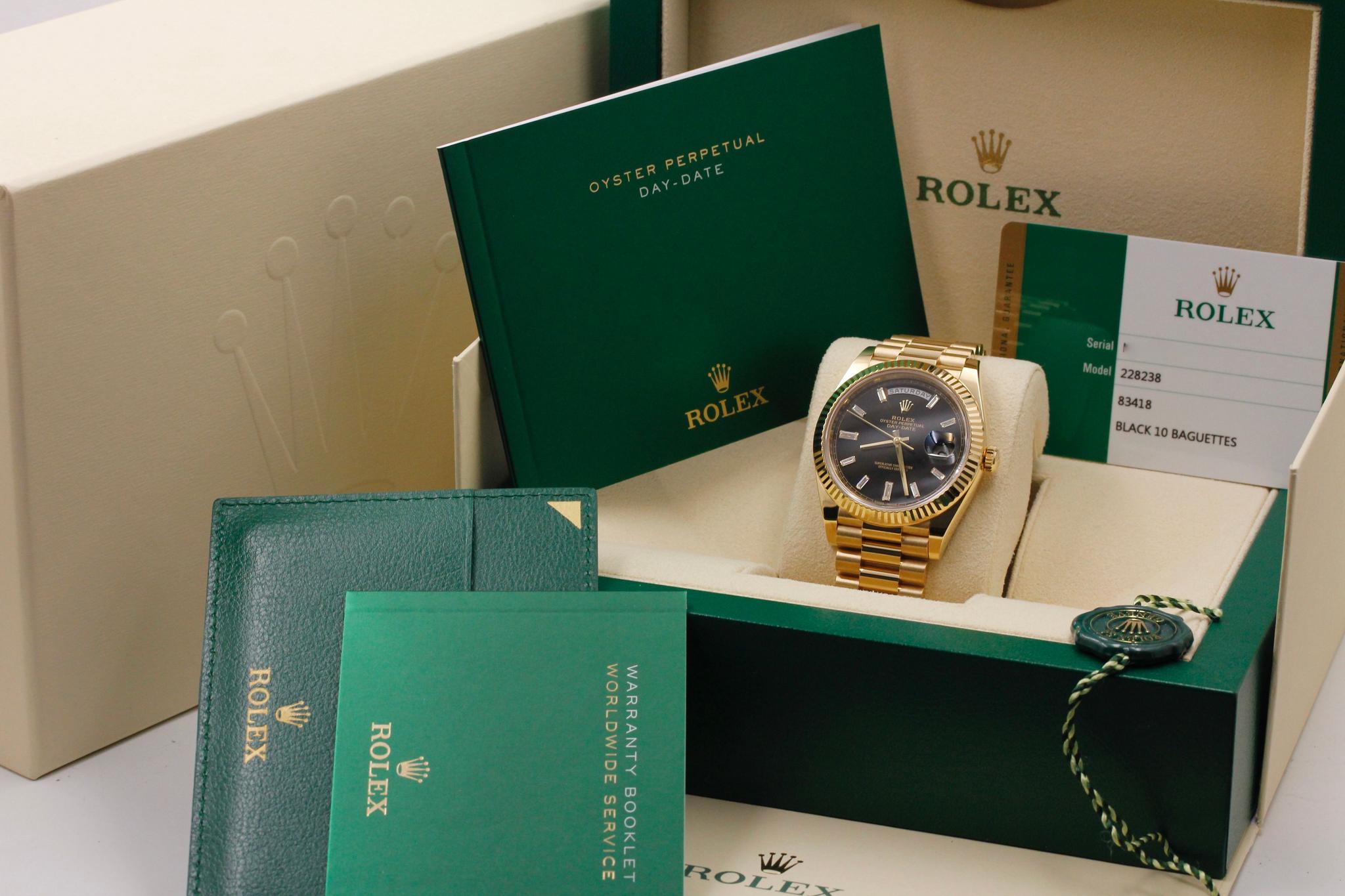 Watch Image 11