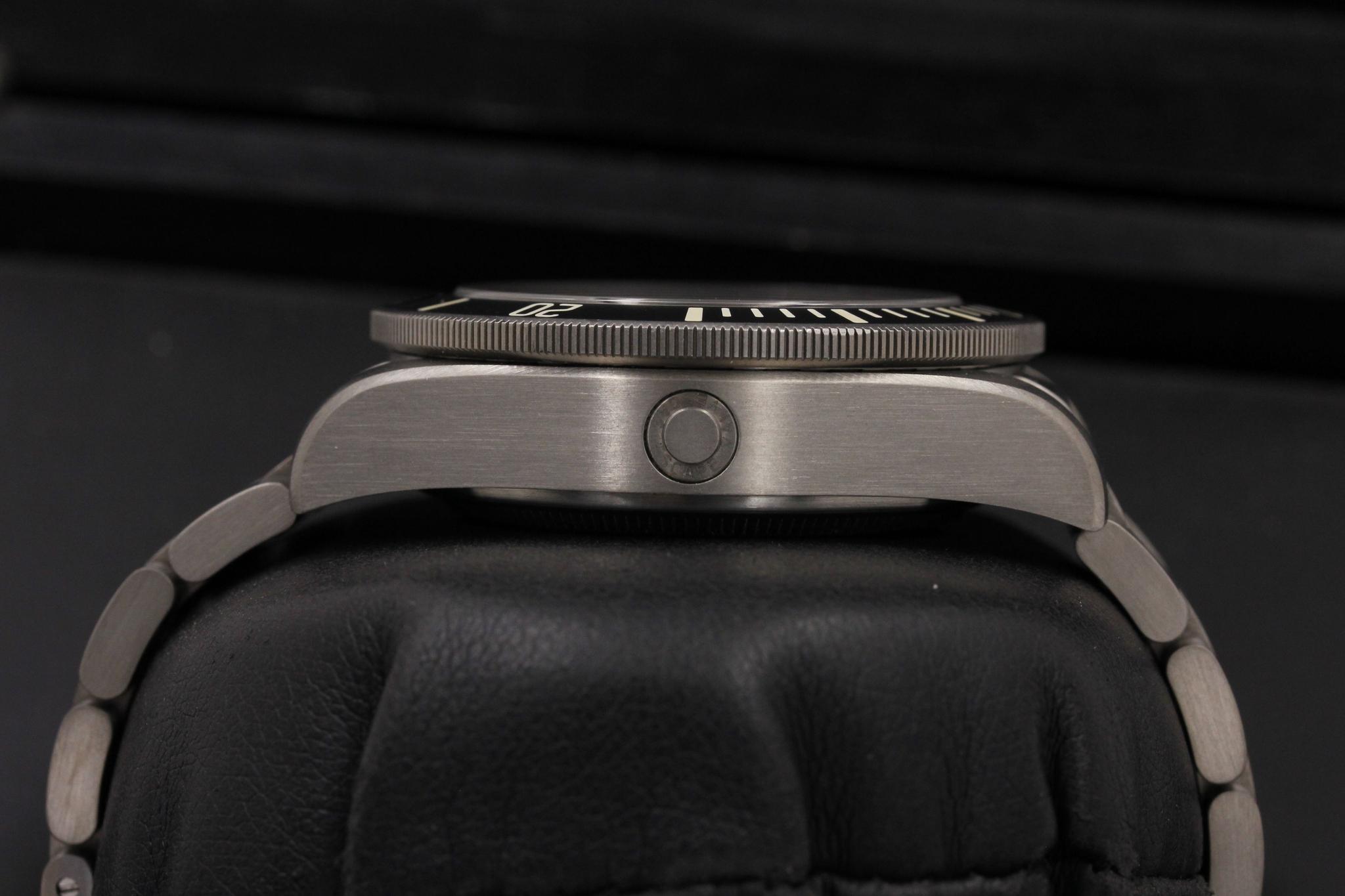 Watch Image 3
