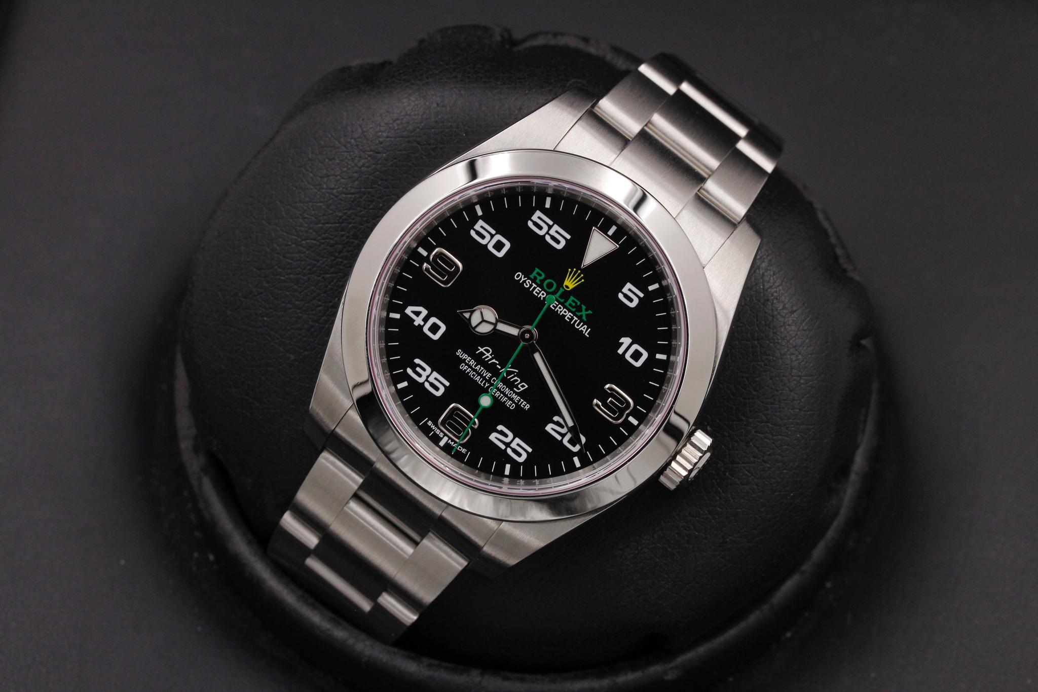 Watch Image 9