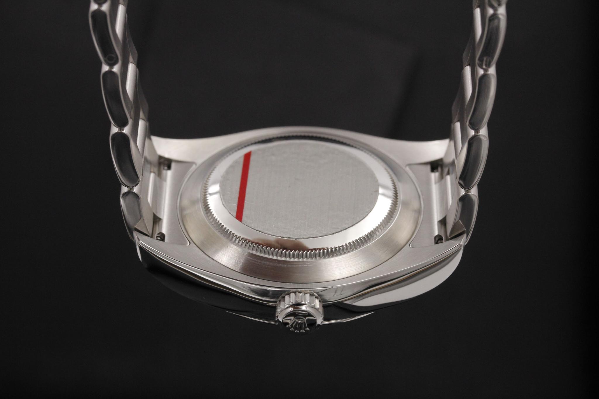 Watch Image 7