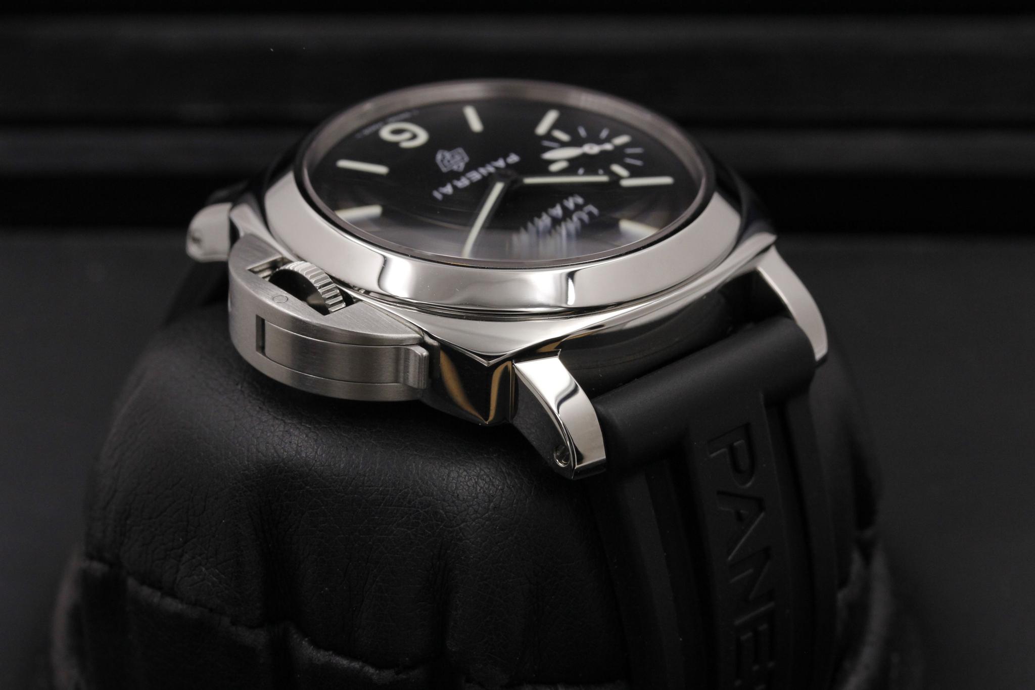 Watch Image 4