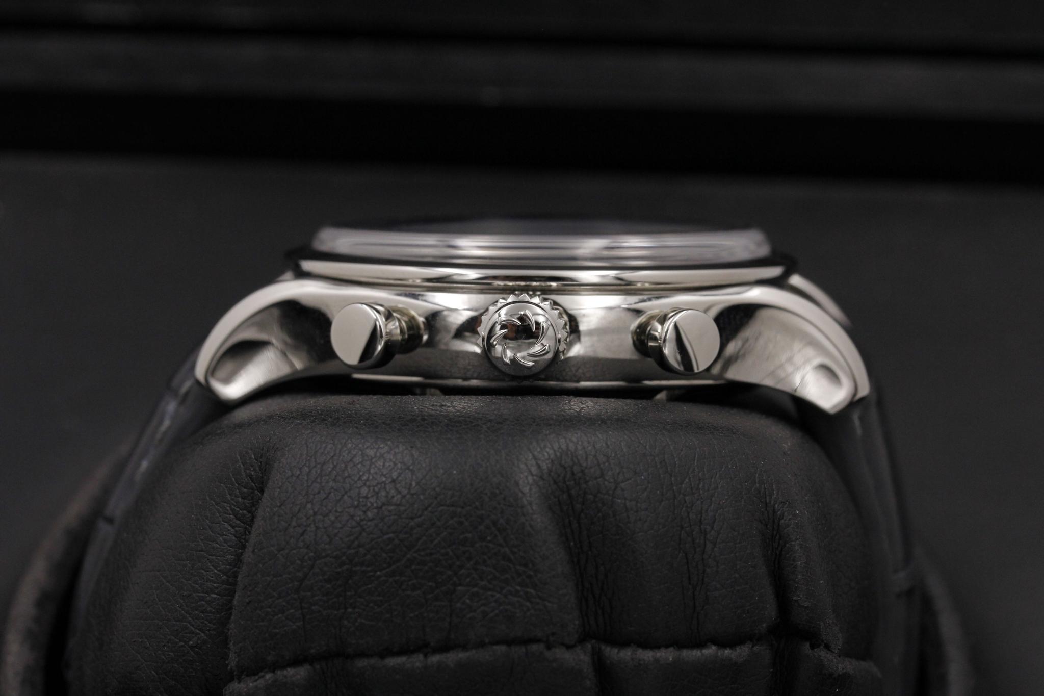 Watch Image 3