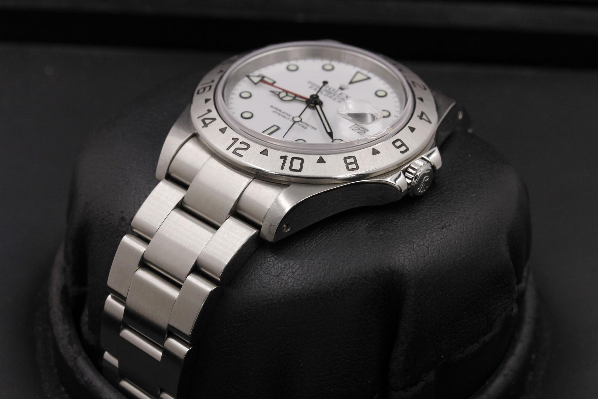 Watch Image 2