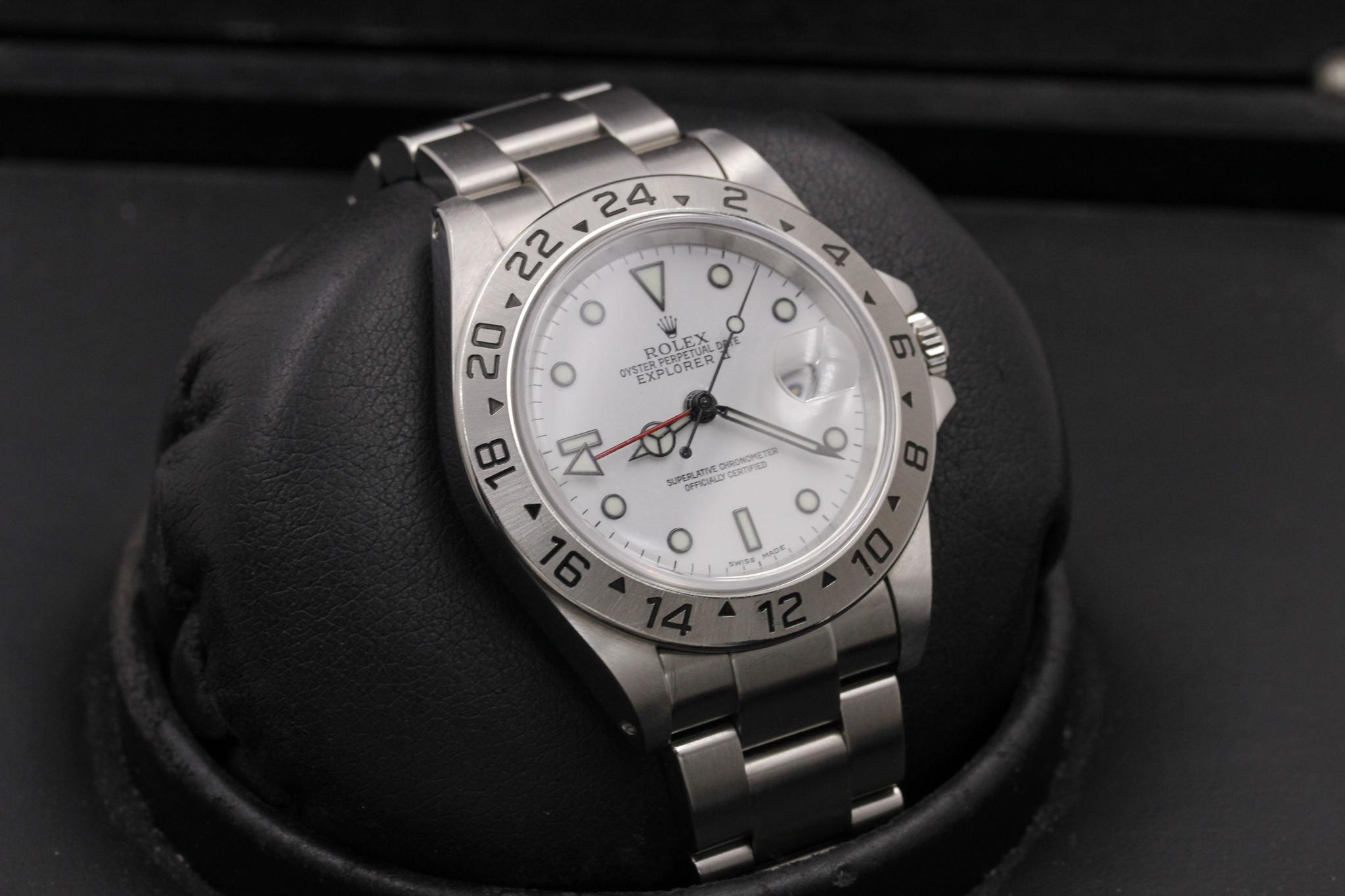 Watch Image 9