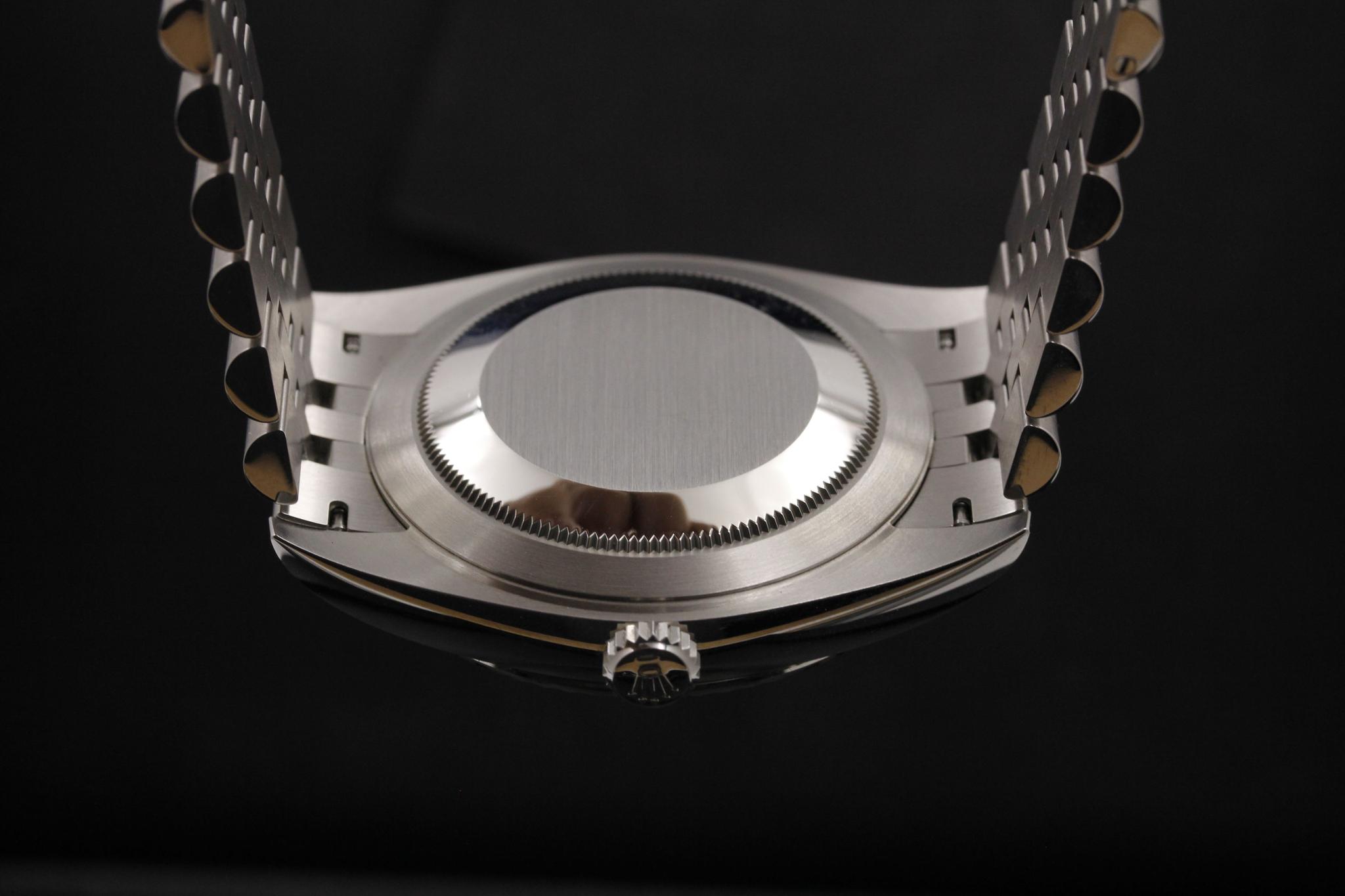 Watch Image 7