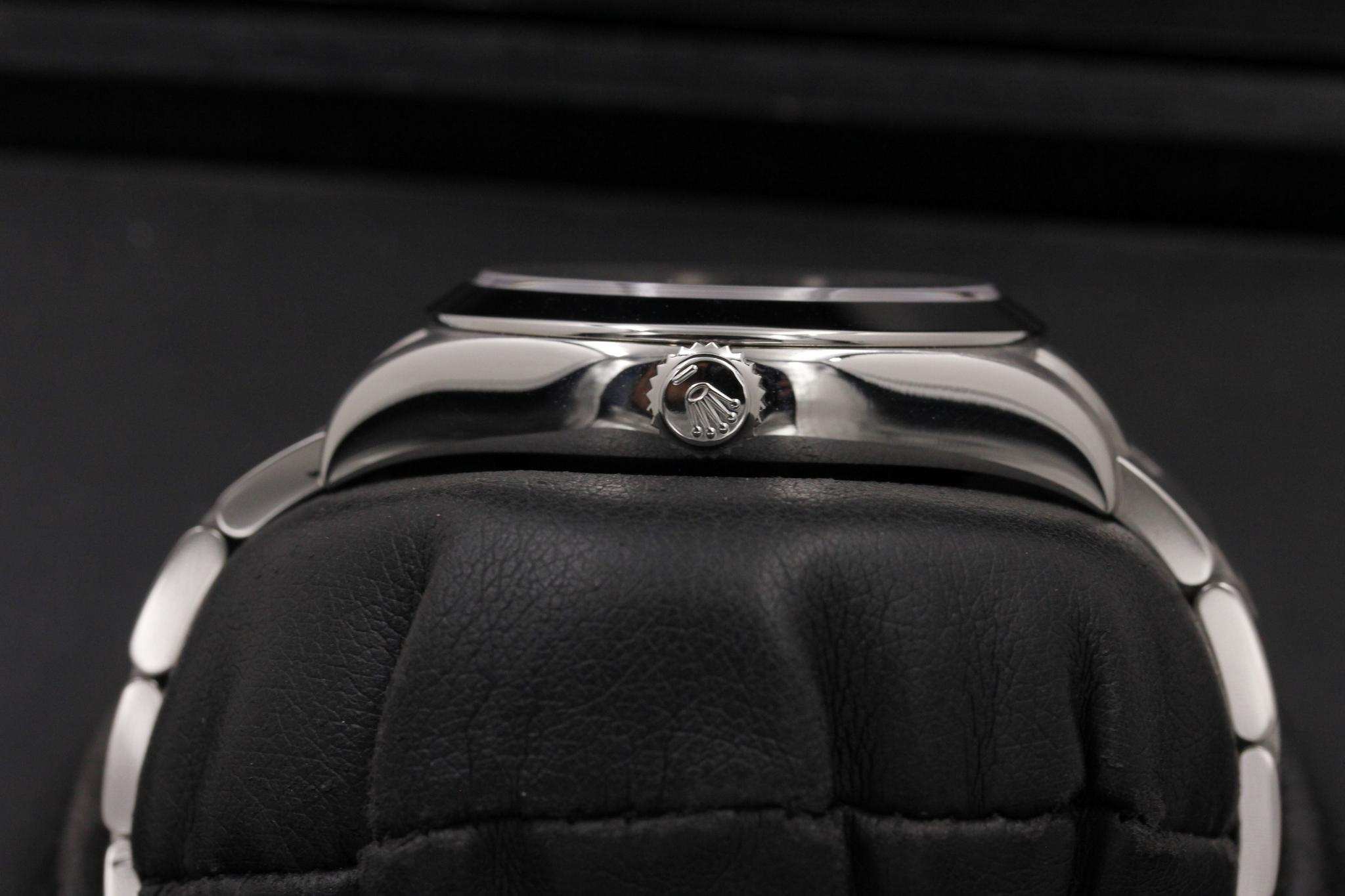 Watch Image 3