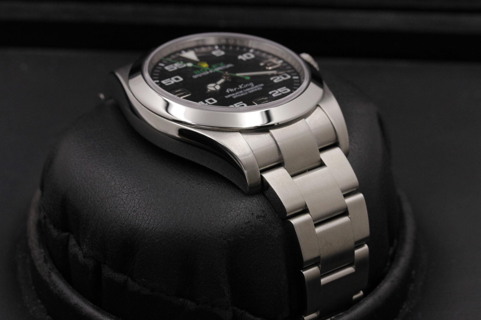 Watch Image 6