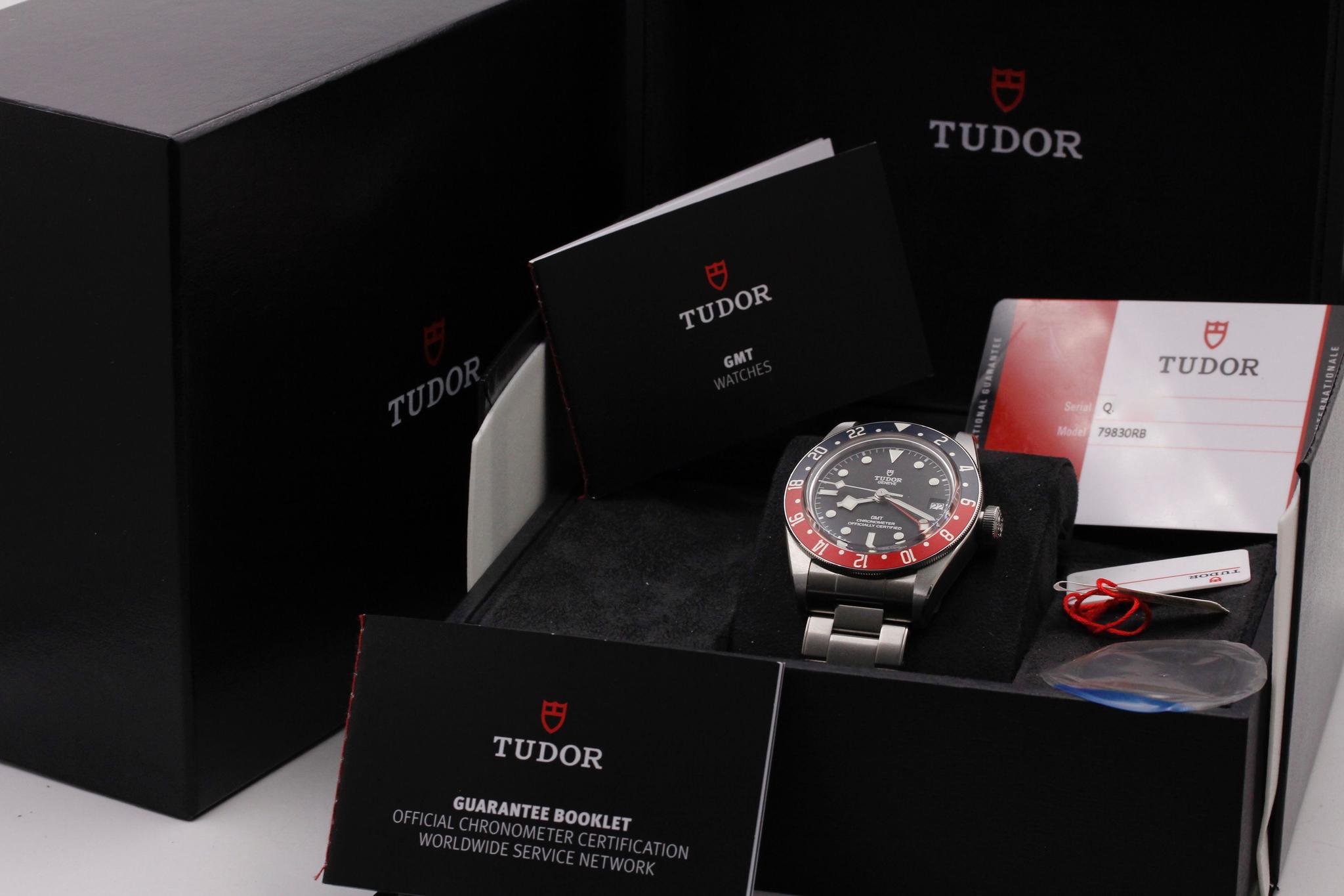 Watch Image 11