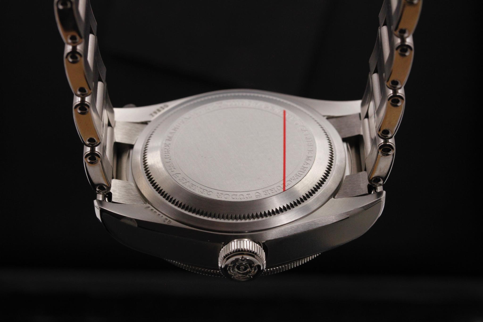 Watch Image 7