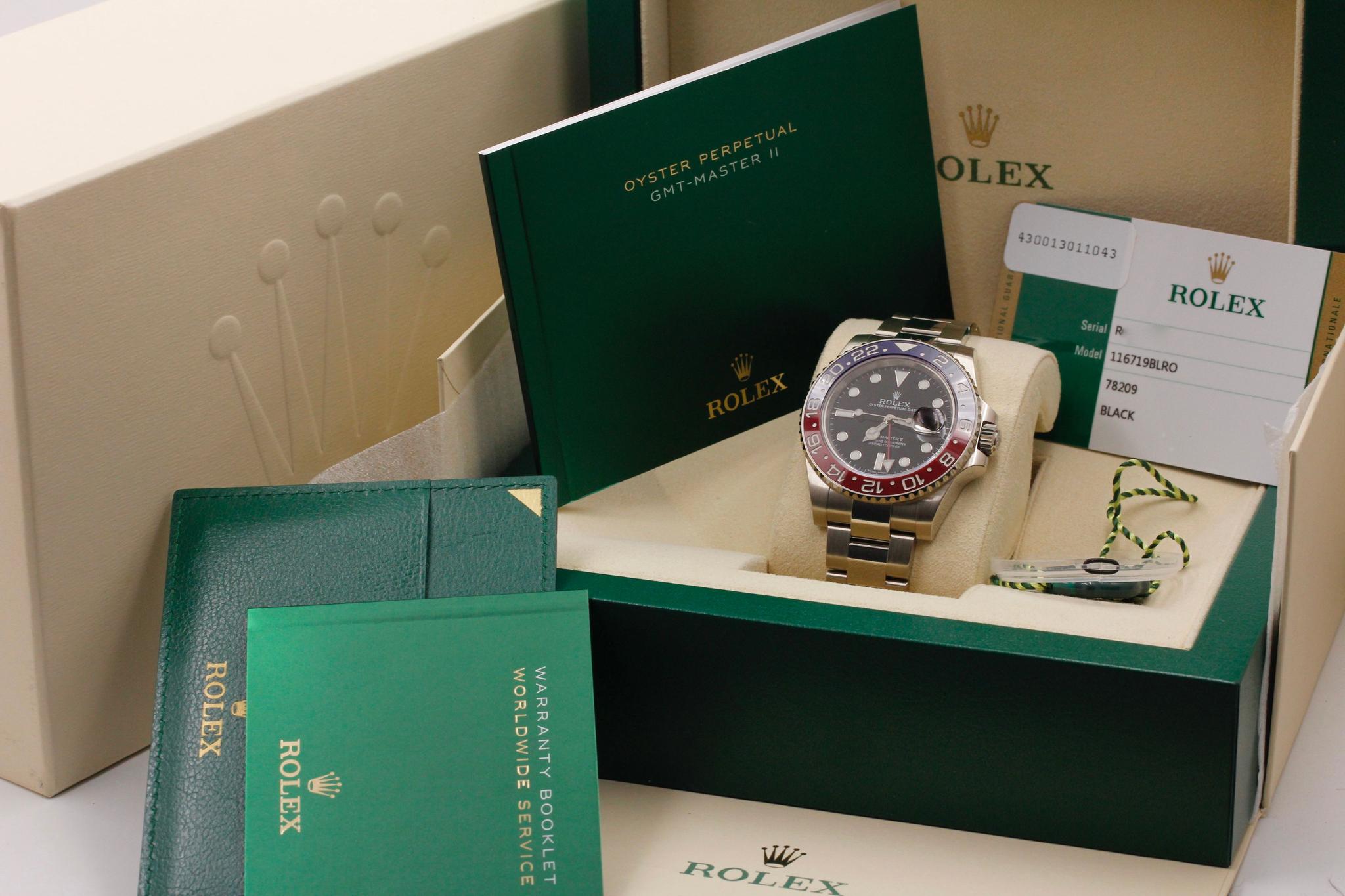 Watch Image 10
