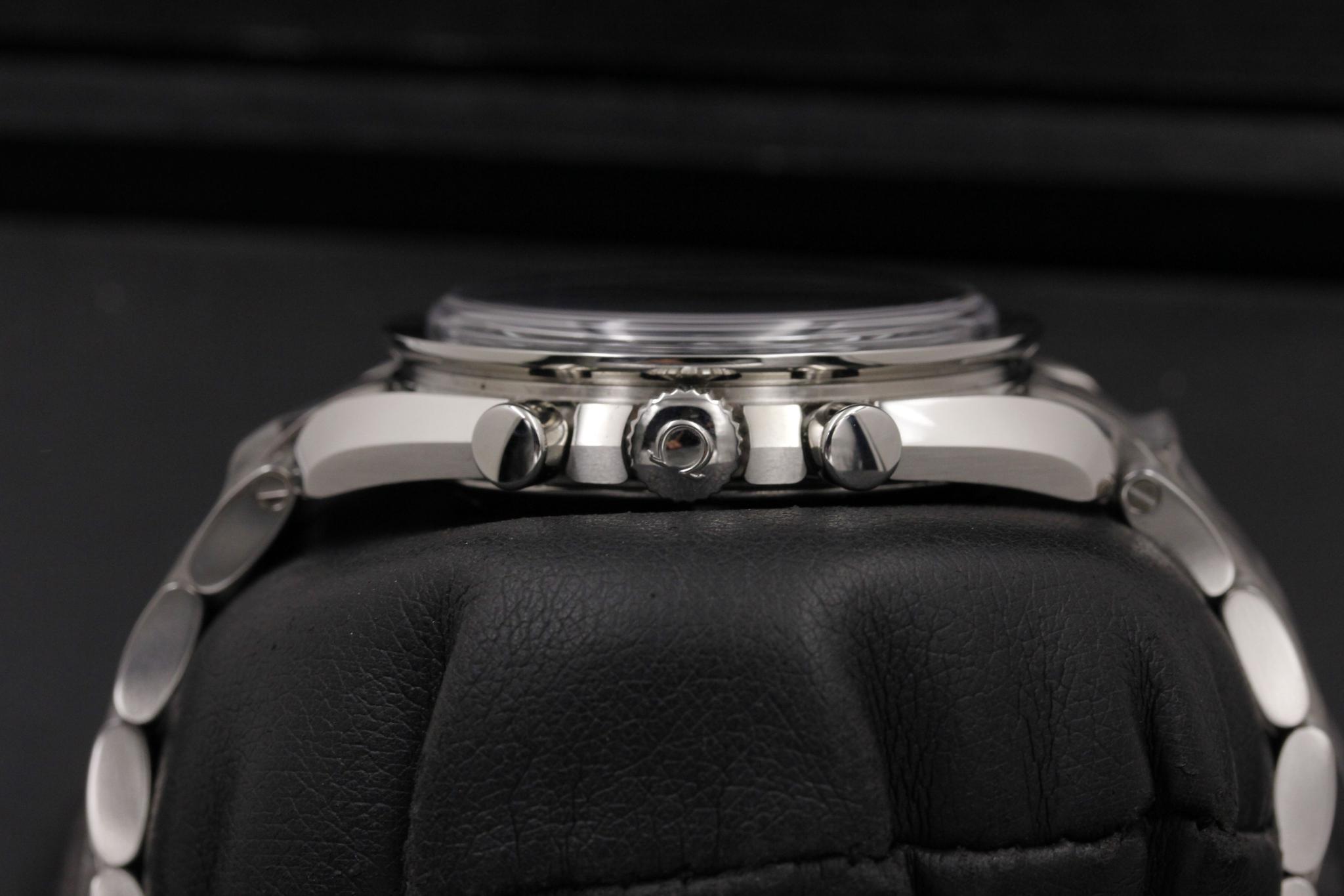 Watch Image 3