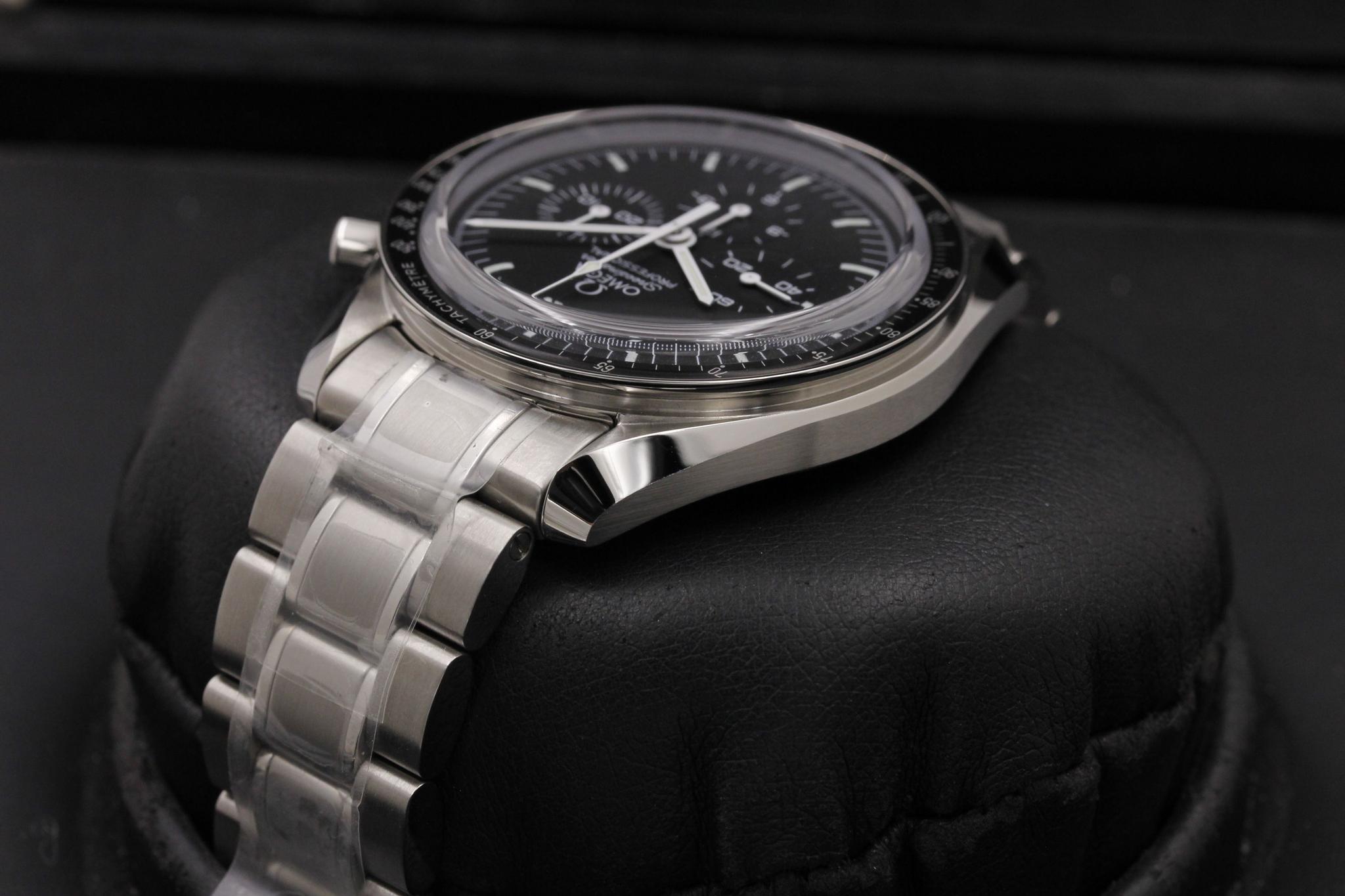 Watch Image 5