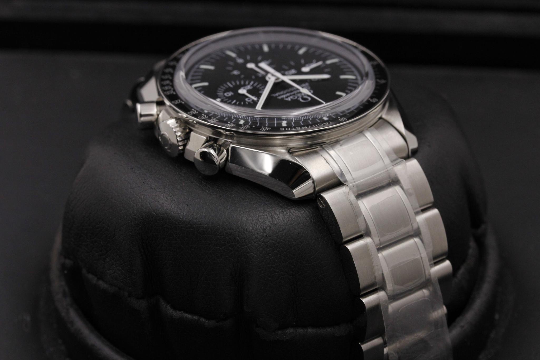Watch Image 4