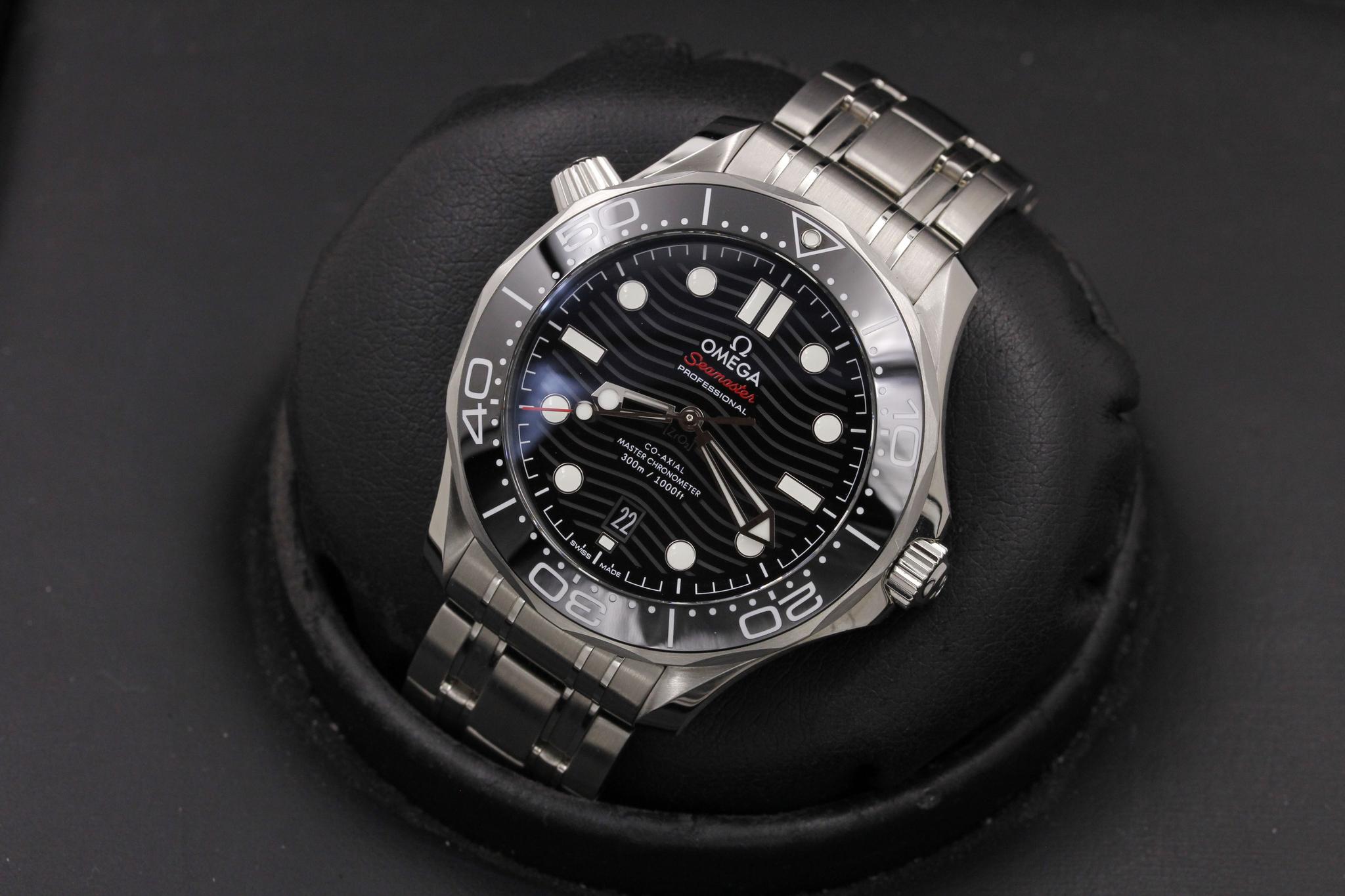 Watch Image 9