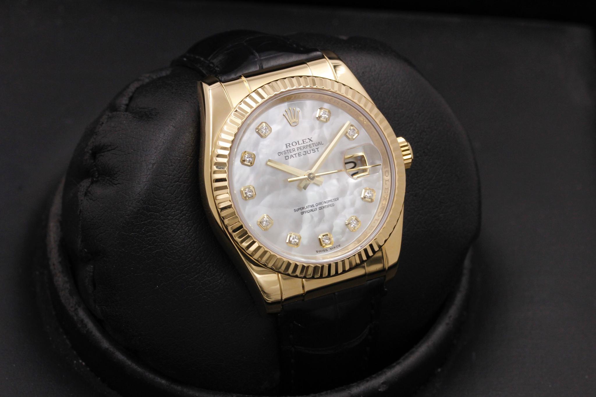 Watch Image 11