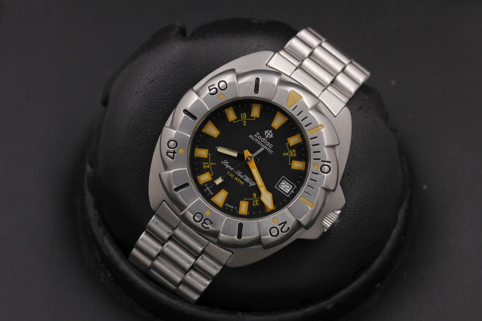 Watch Image 11