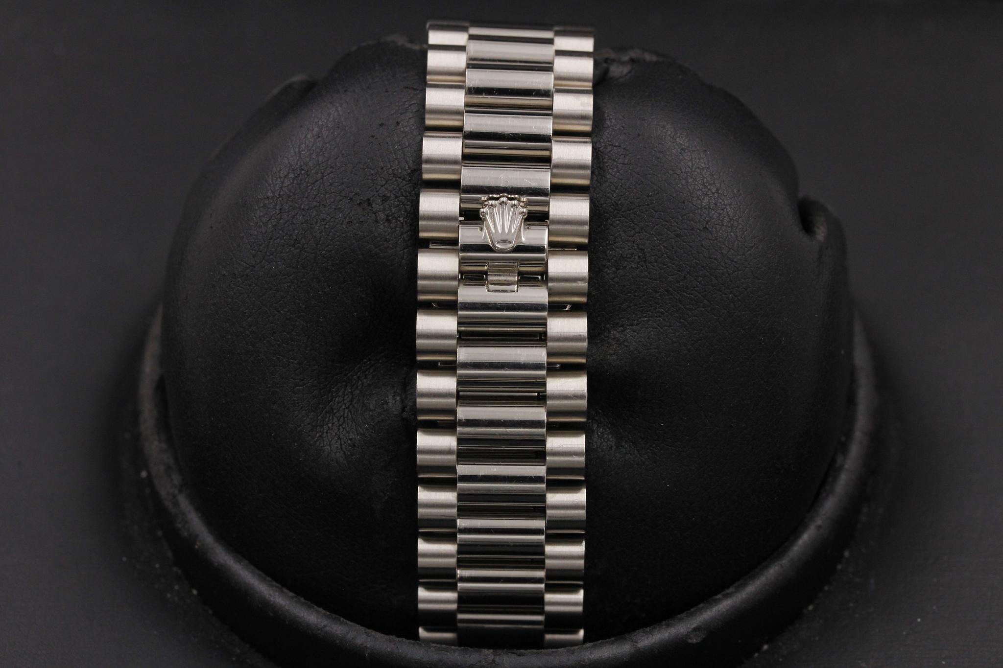 Watch Image 8