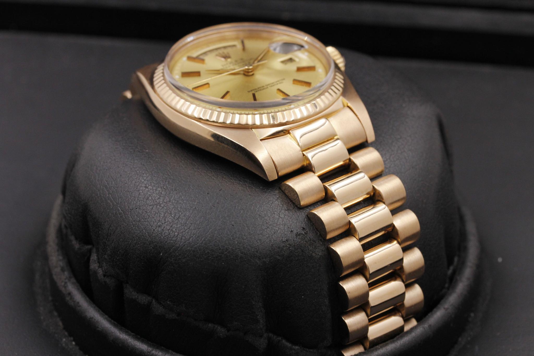 Watch Image 6