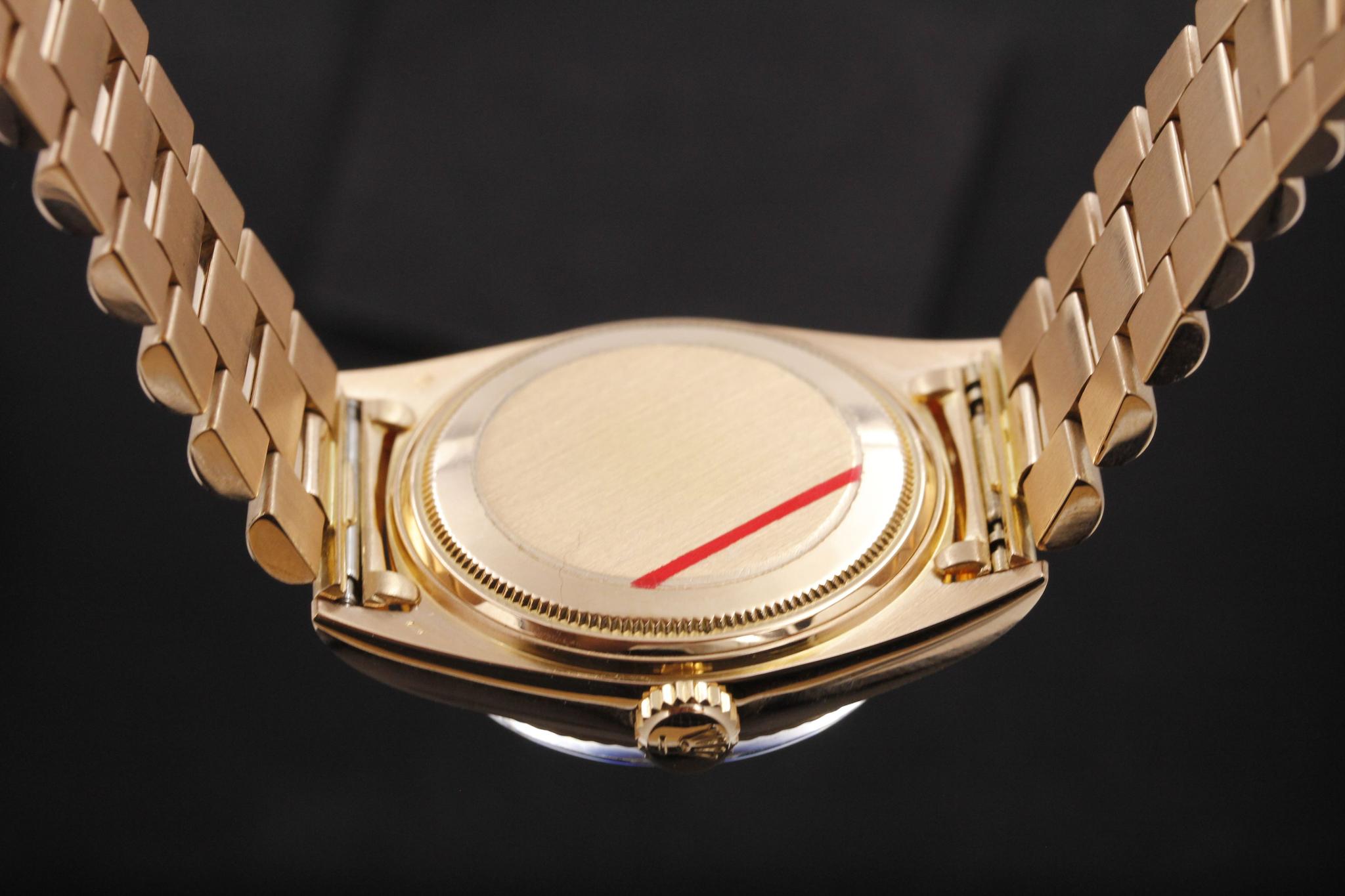 Watch Image 9