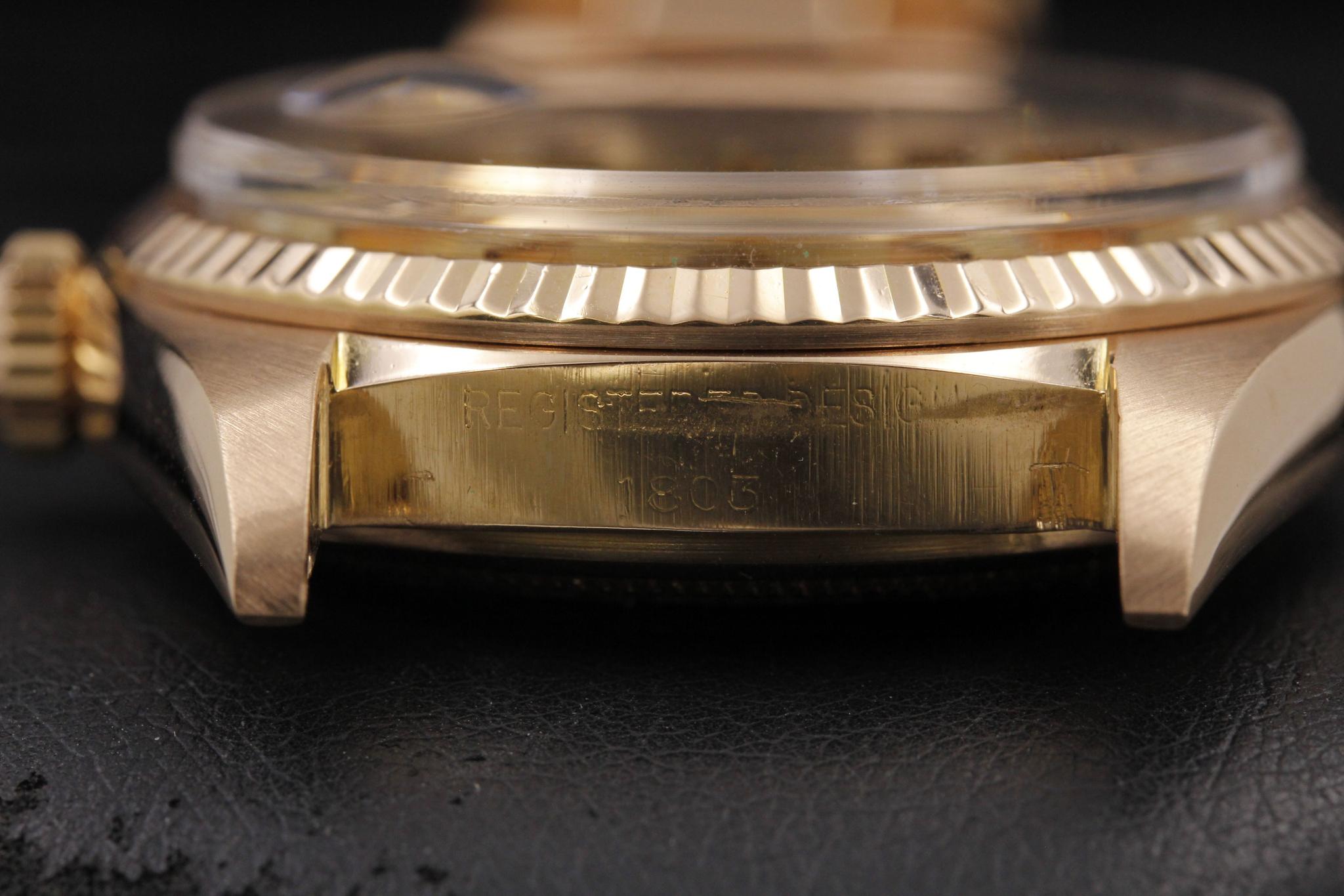 Watch Image 12