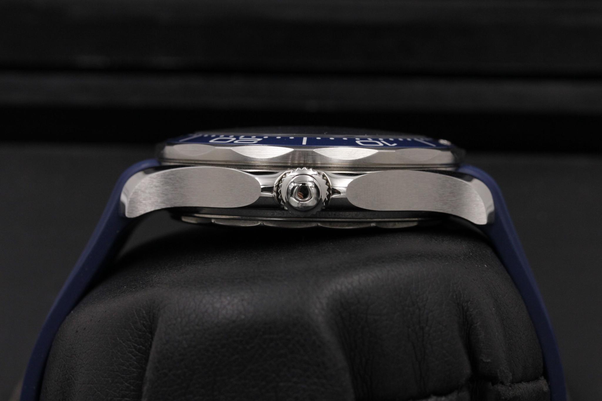 Watch Image 3