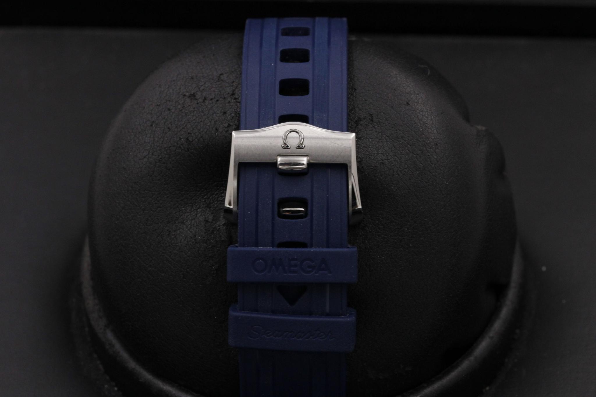Watch Image 8