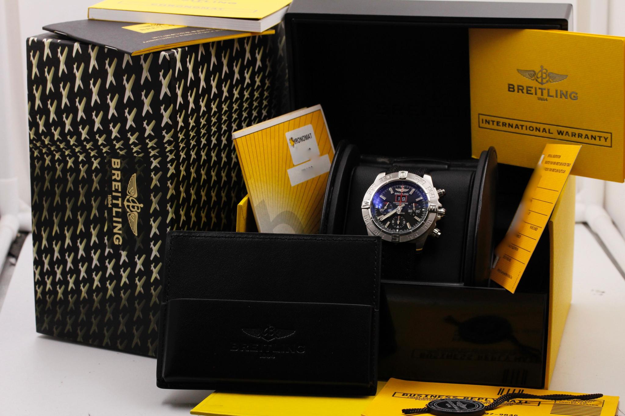 Watch Image 12