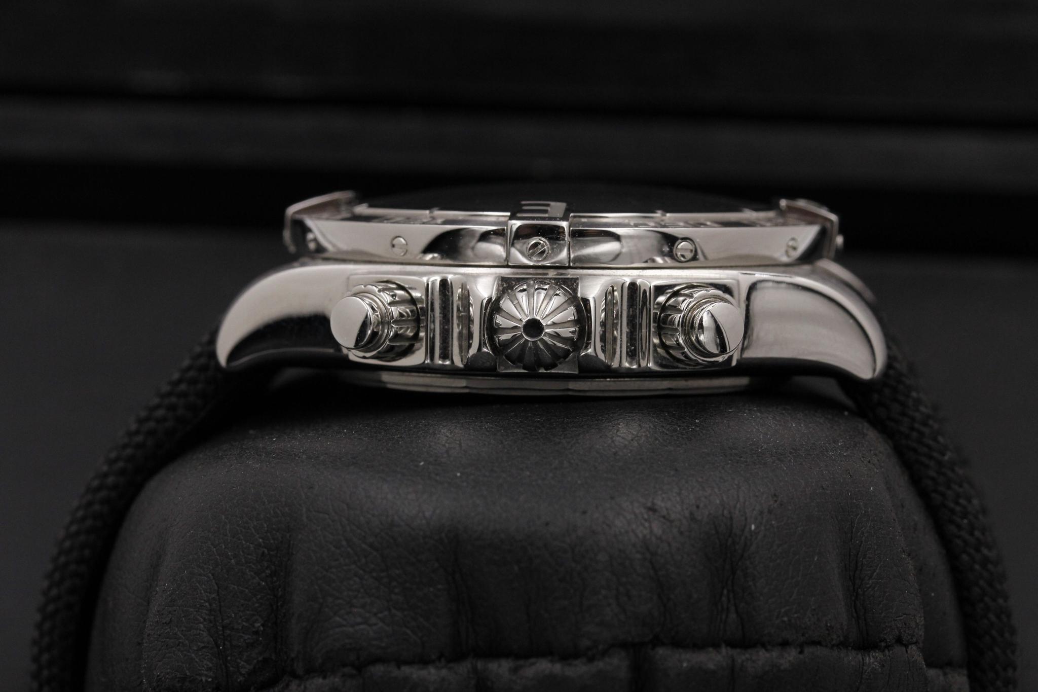Watch Image 3