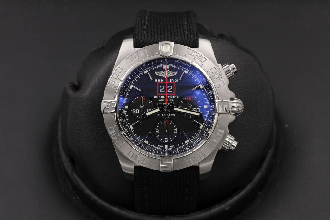 Breitling Blackbird Windrider Chronomat A4436010