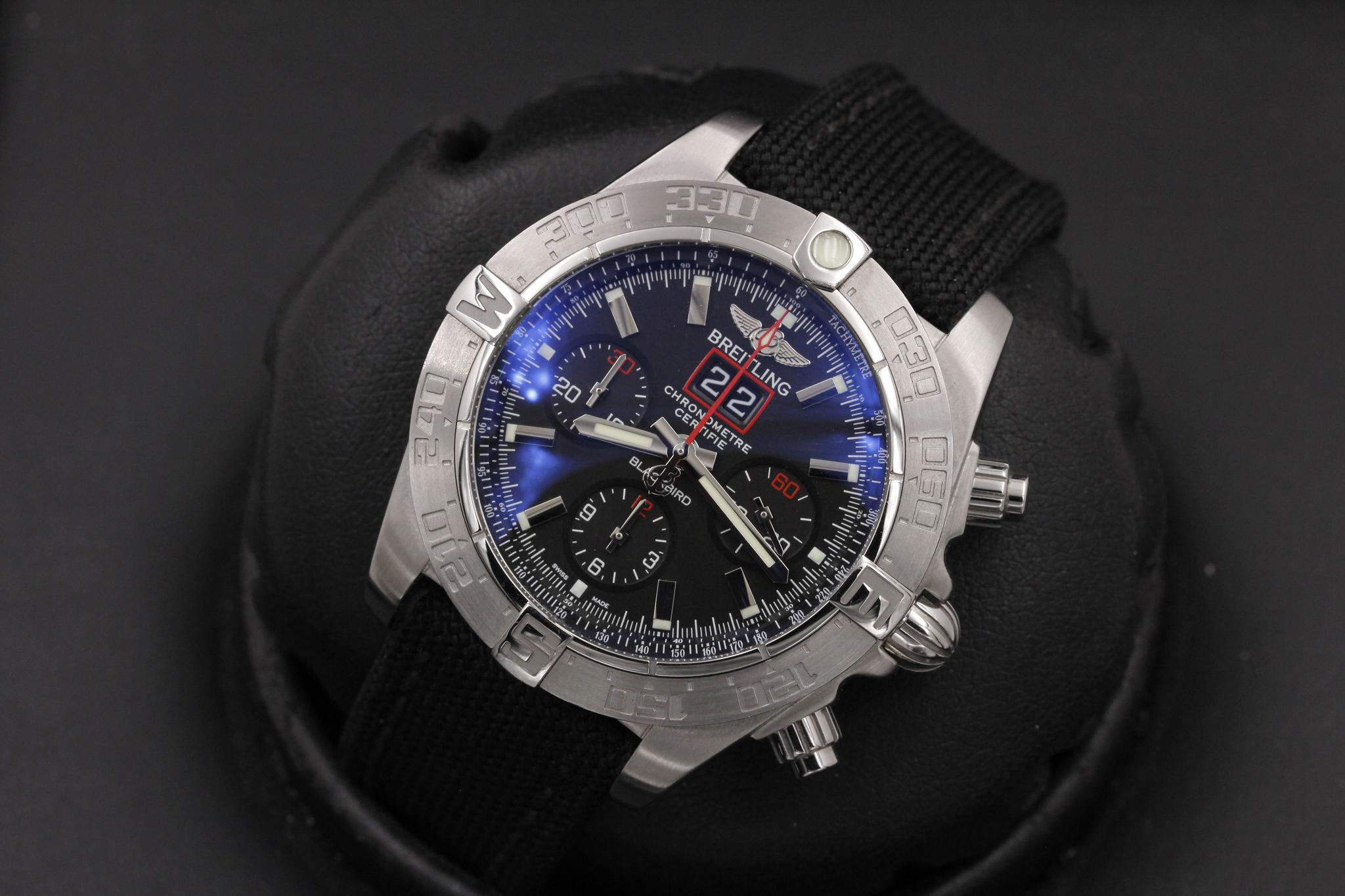 Watch Image 9