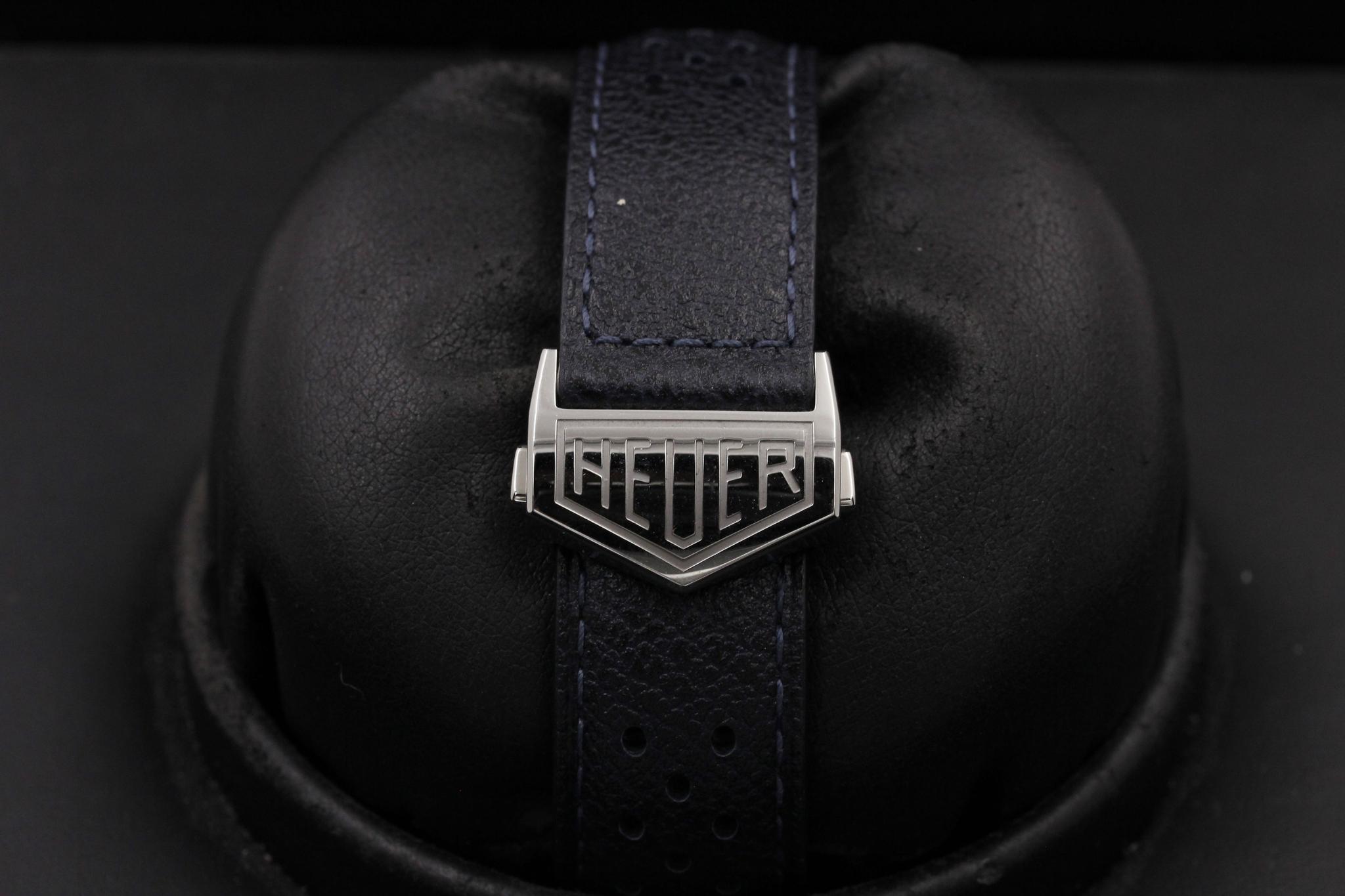 Watch Image 8