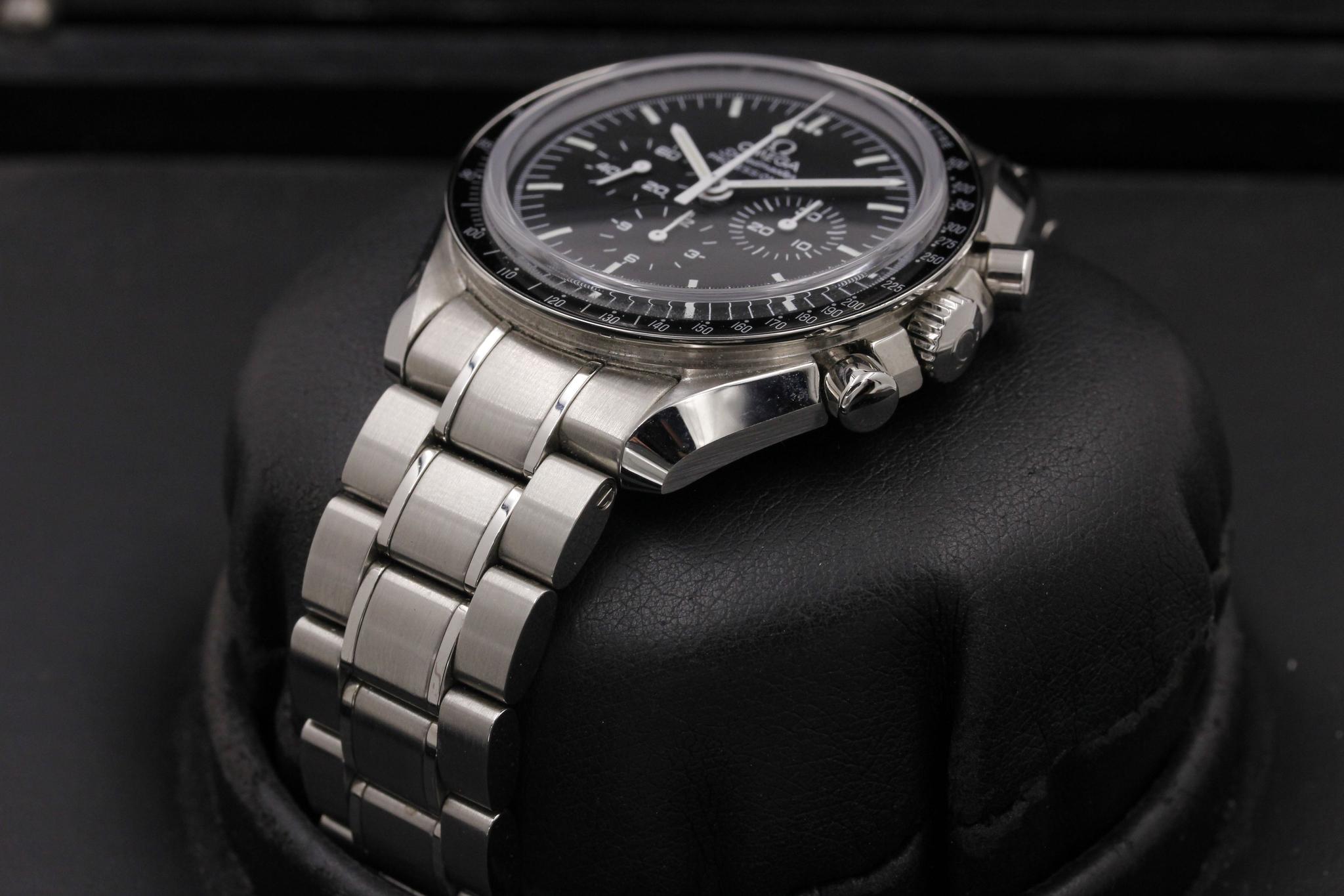Watch Image 2