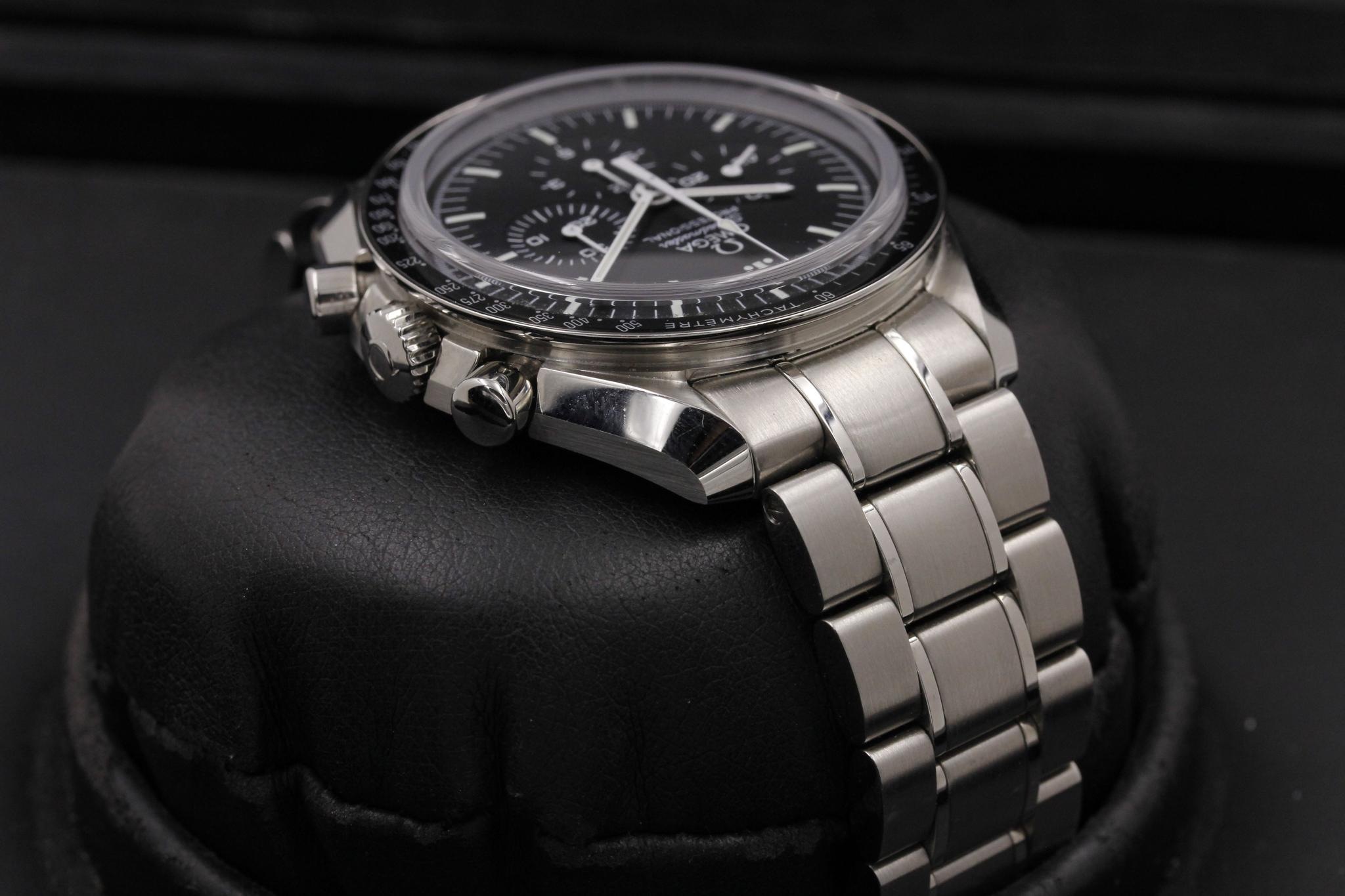 Watch Image 4