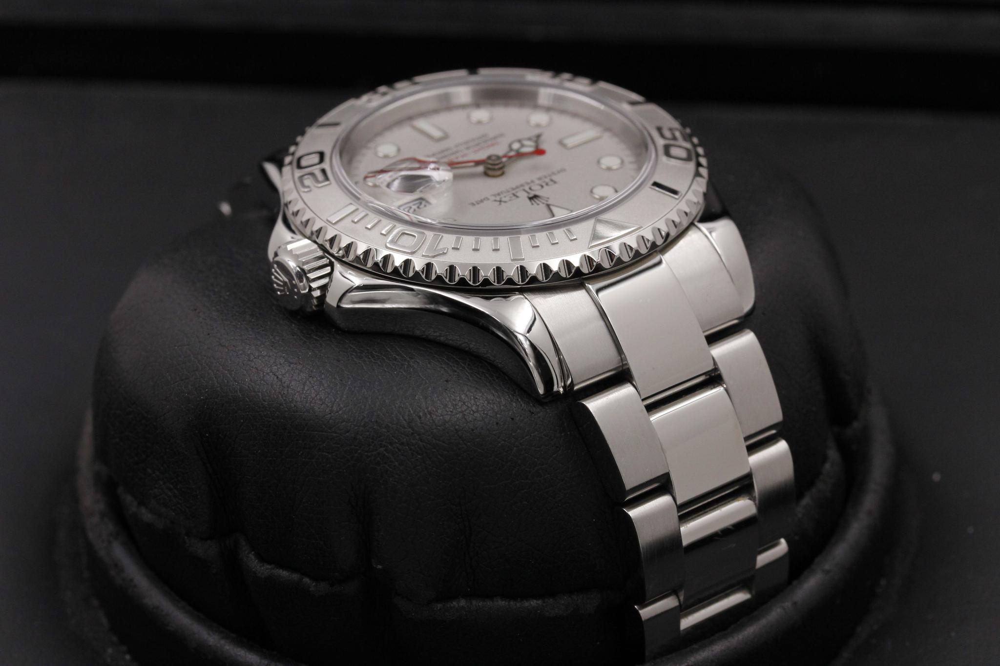 Watch Image 4