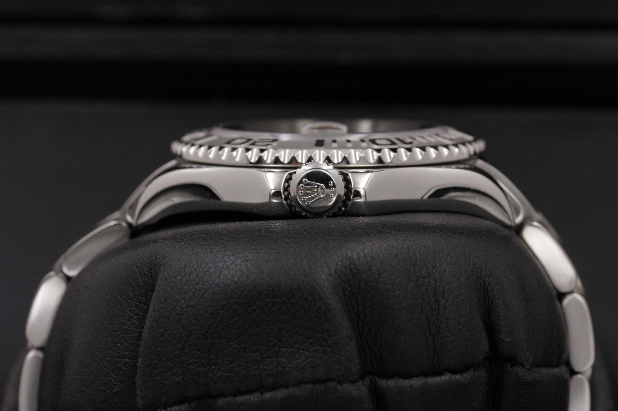 Watch Image 3
