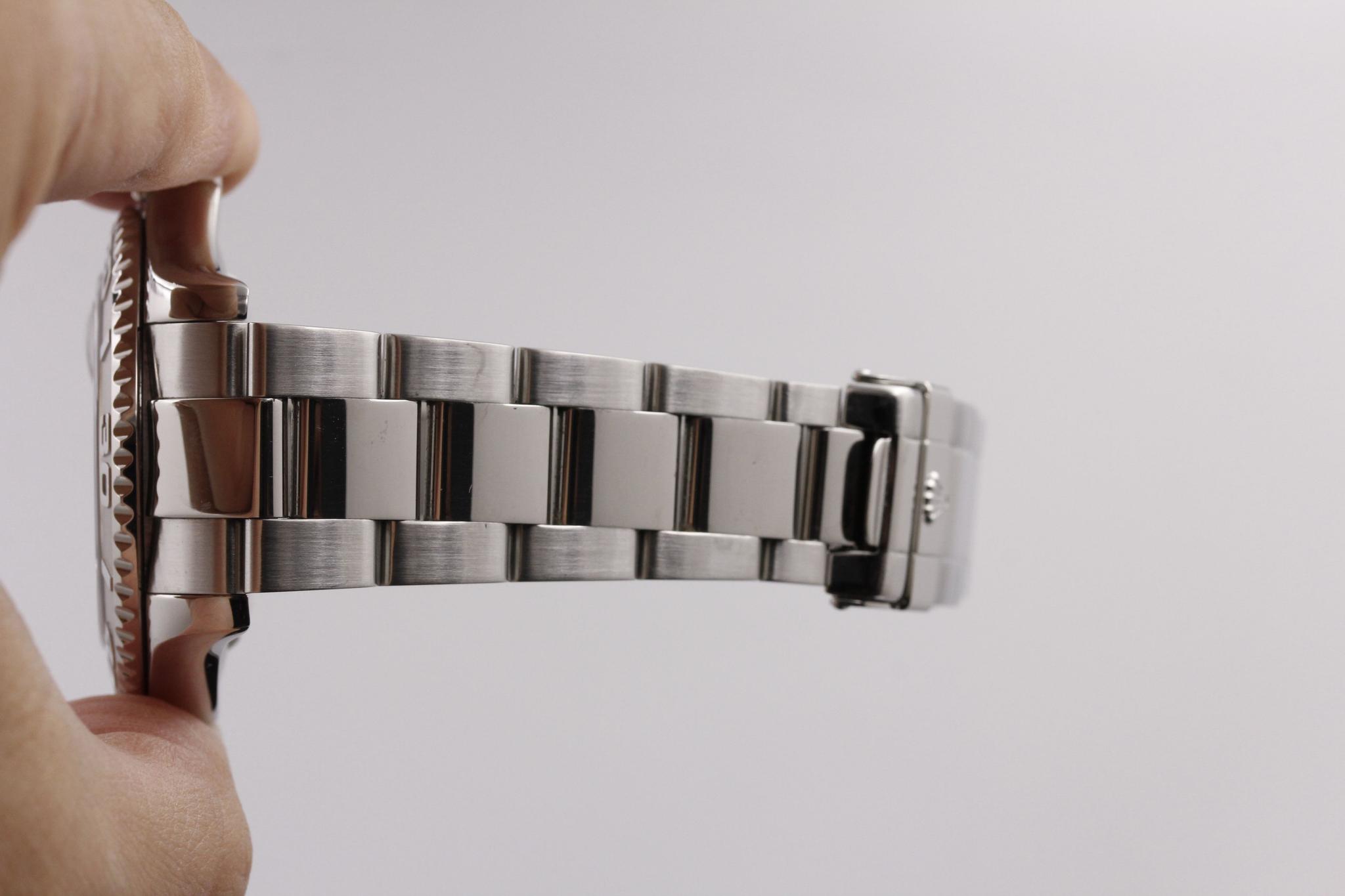 Watch Image 9