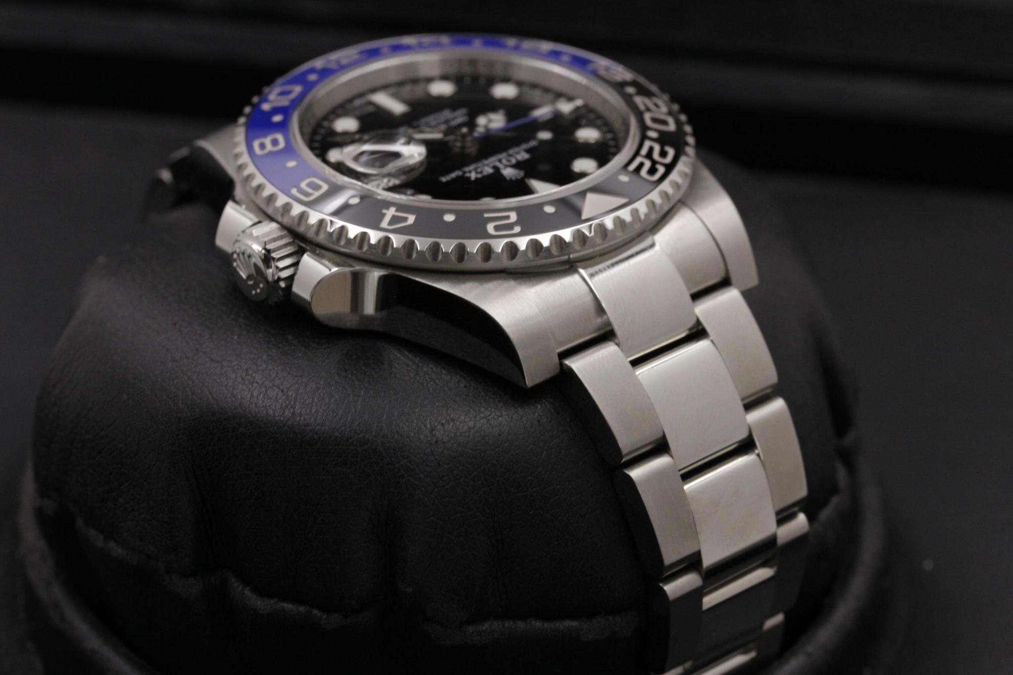 Watch Image 4