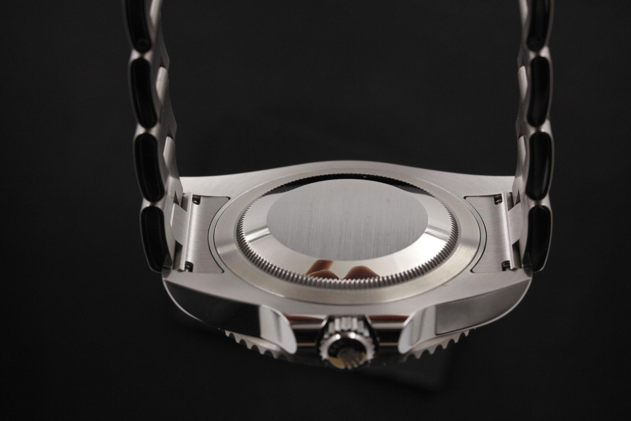 Watch Image 7