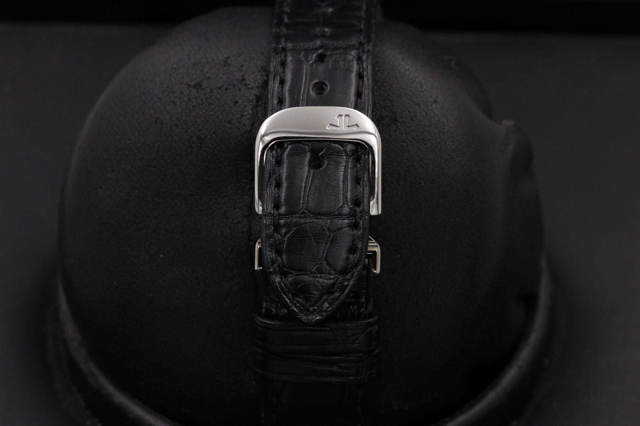 Watch Image 7