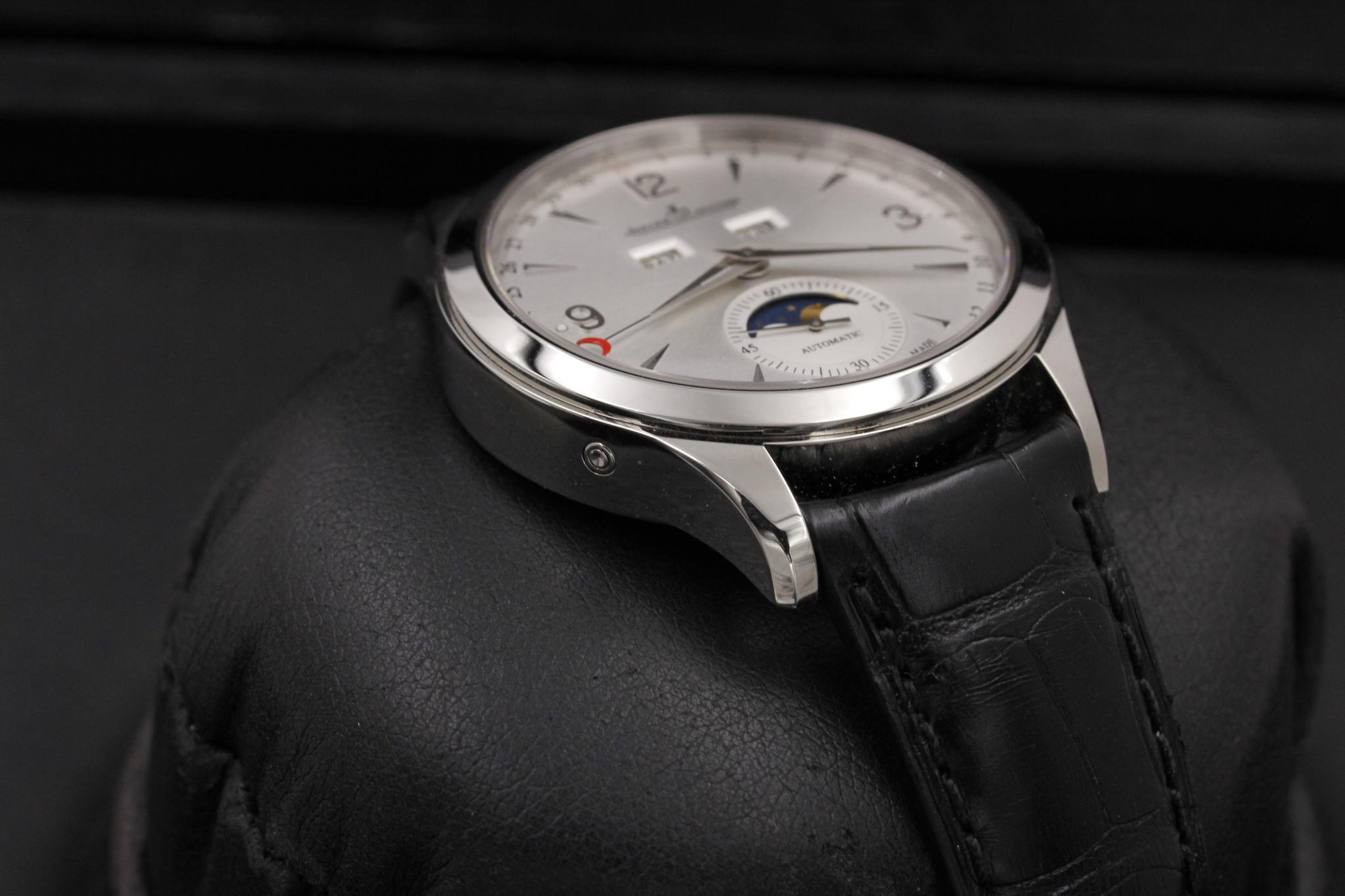 Watch Image 6