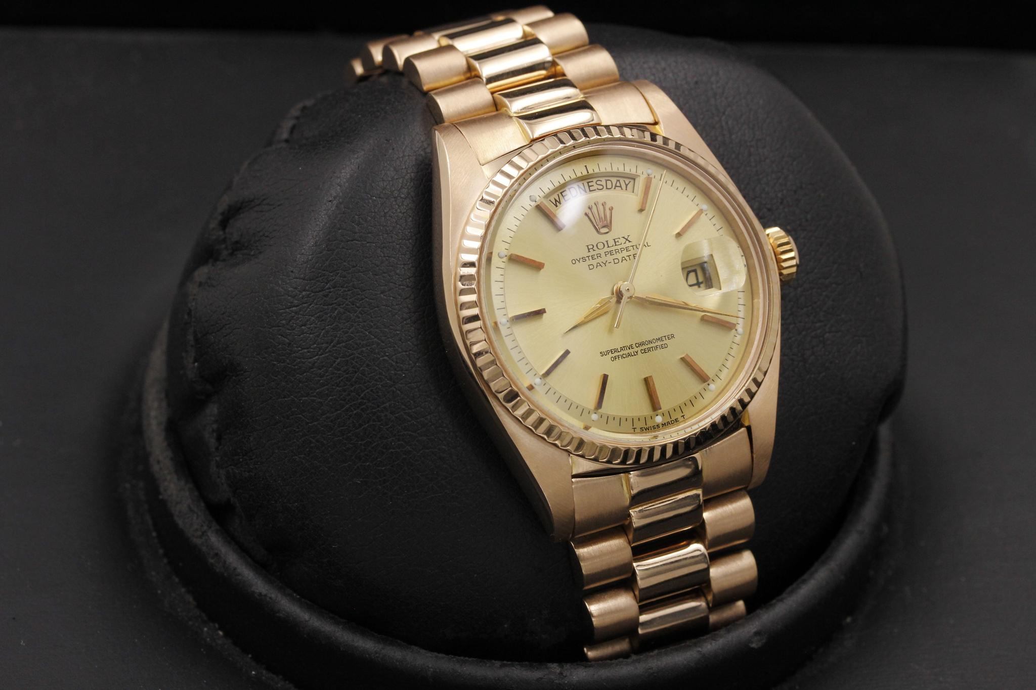 Watch Image 14