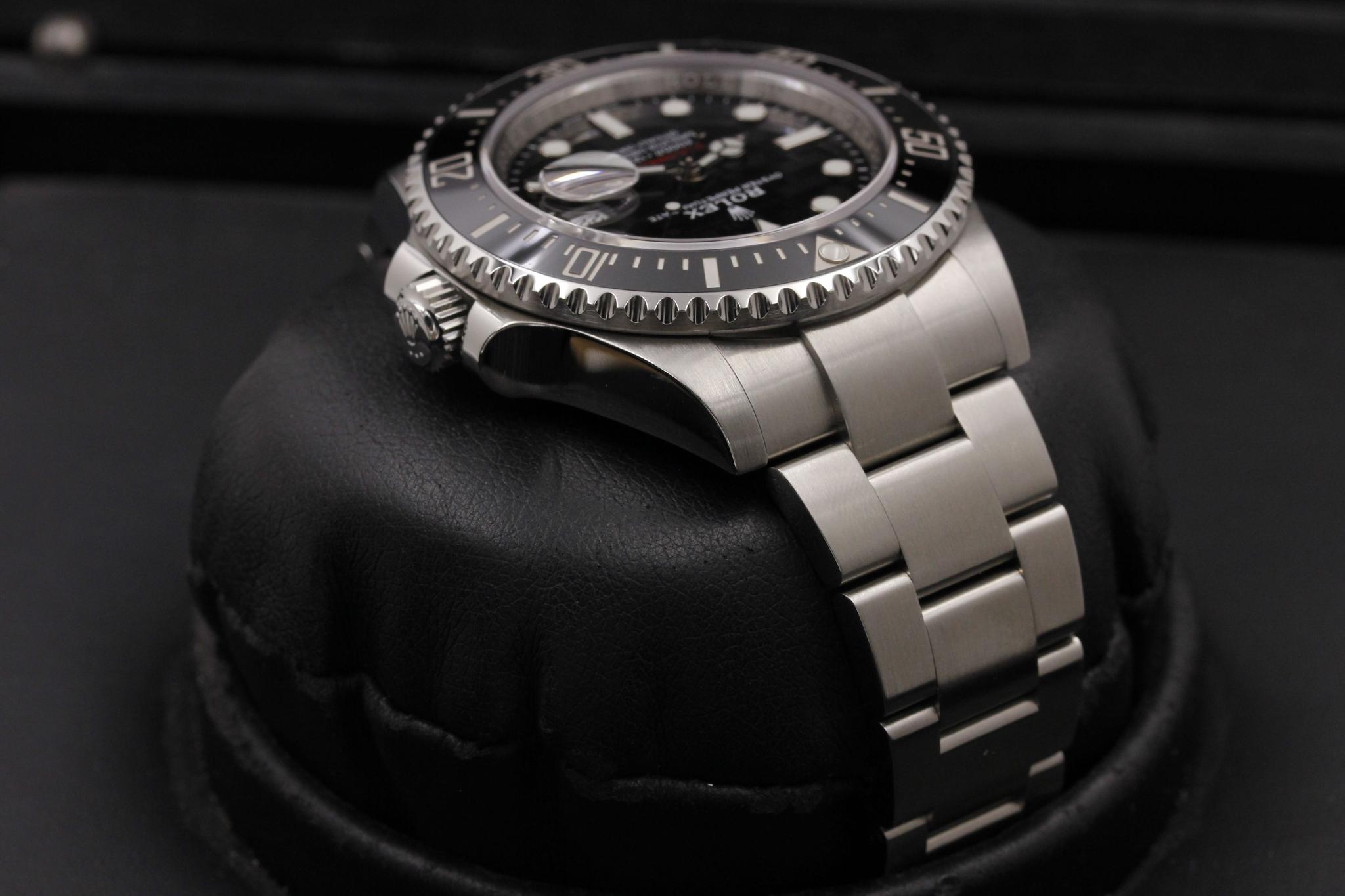 Watch Image 4