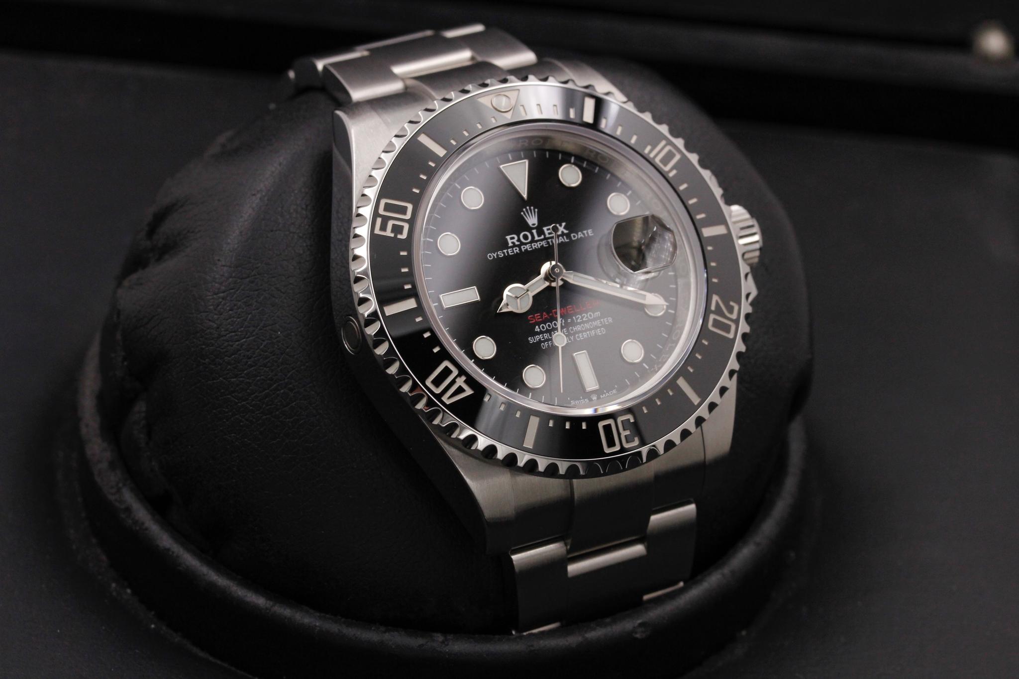 Watch Image 10