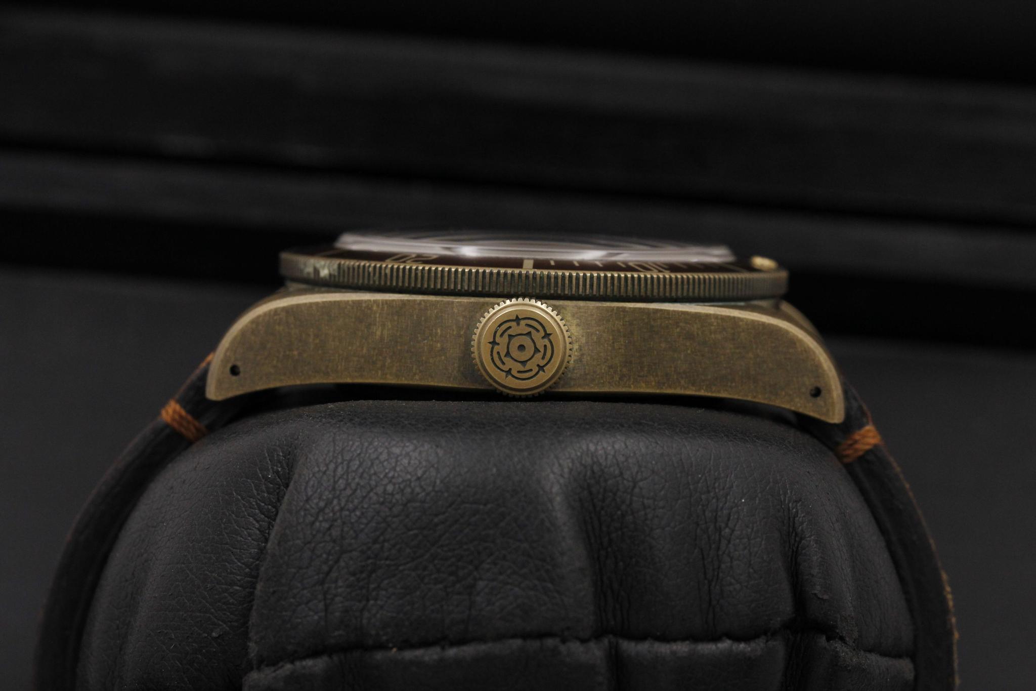 Watch Image 3
